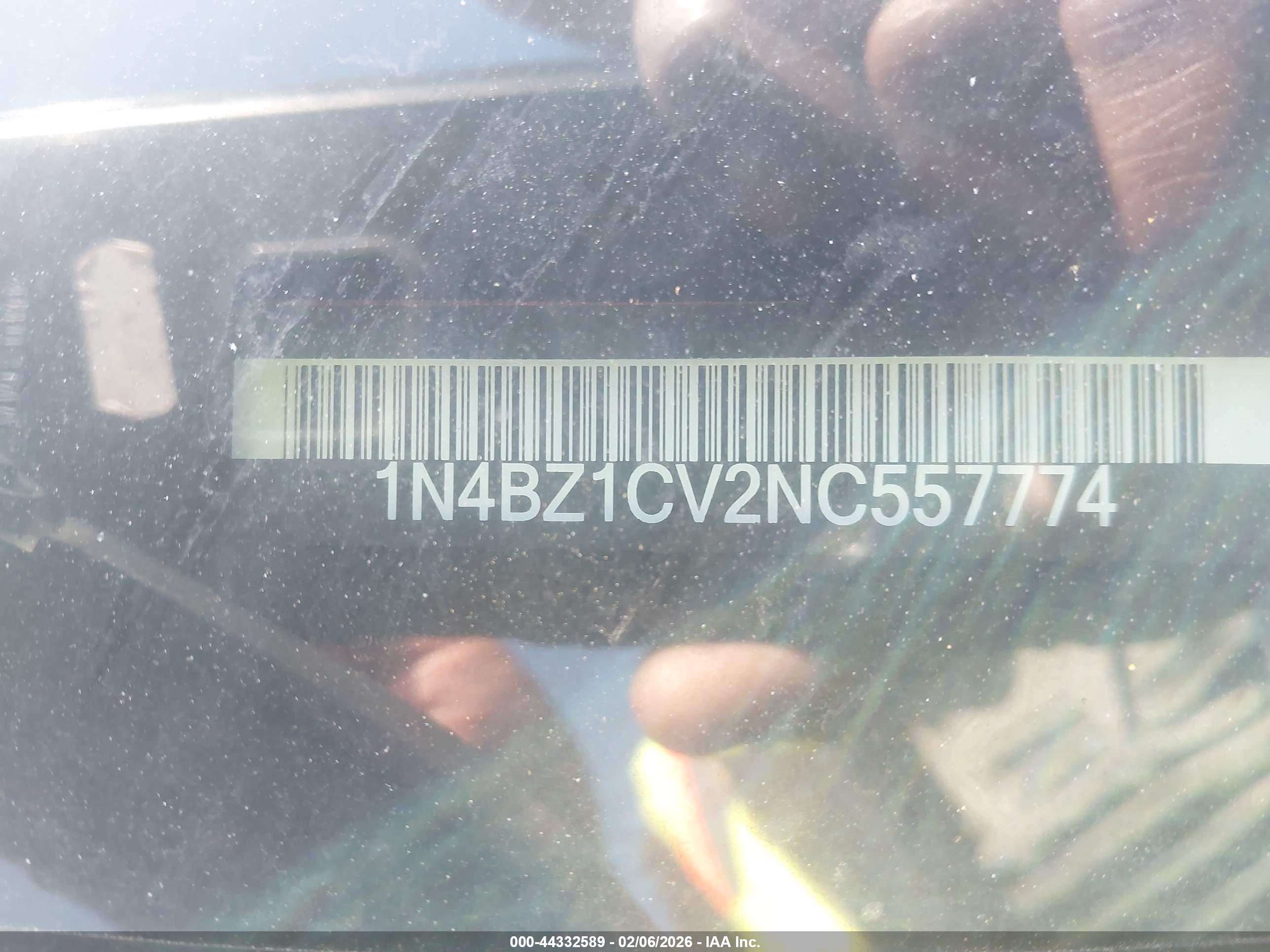 NISSAN LEAF image 9