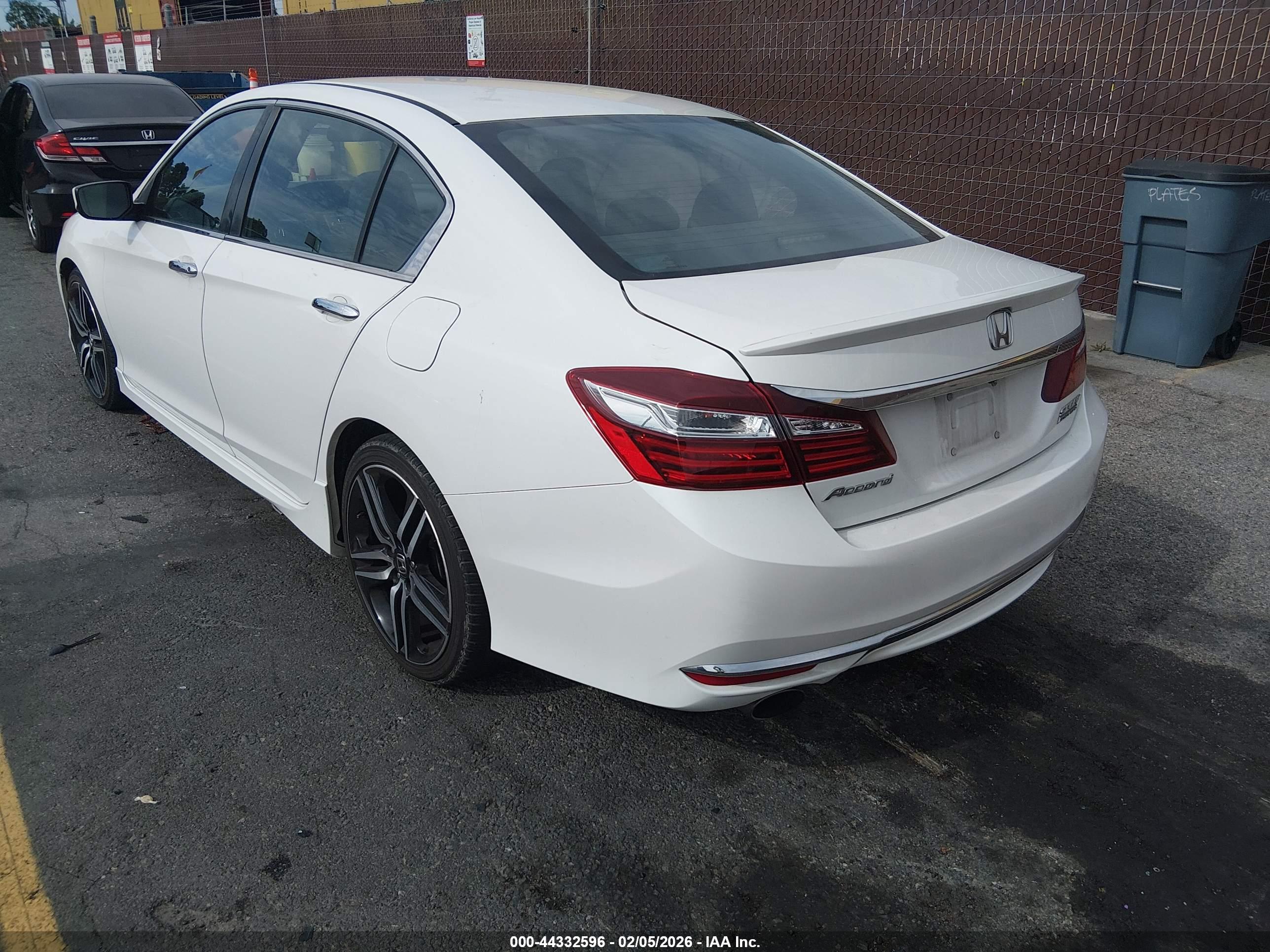 HONDA ACCORD image 3