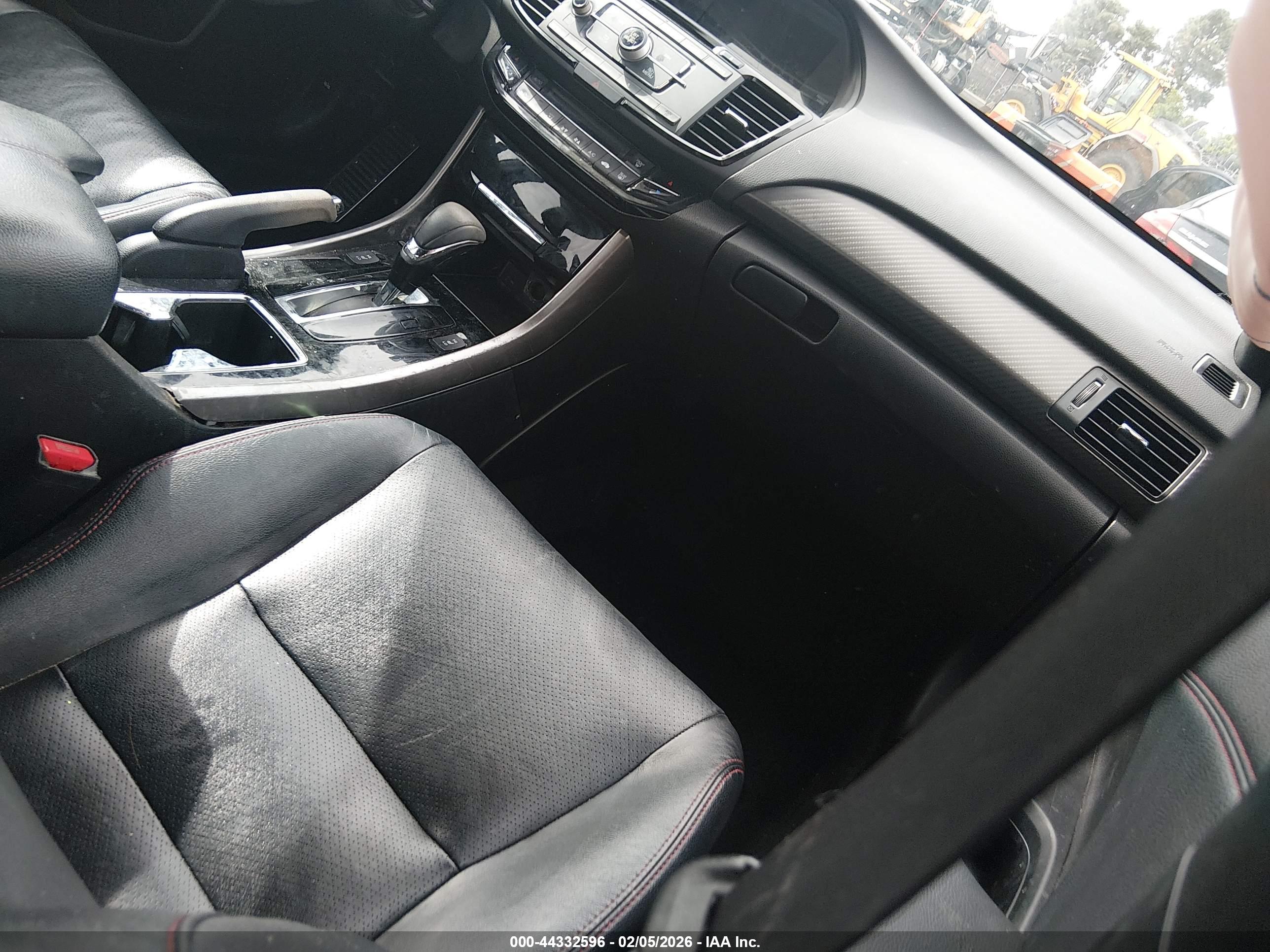 HONDA ACCORD image 5