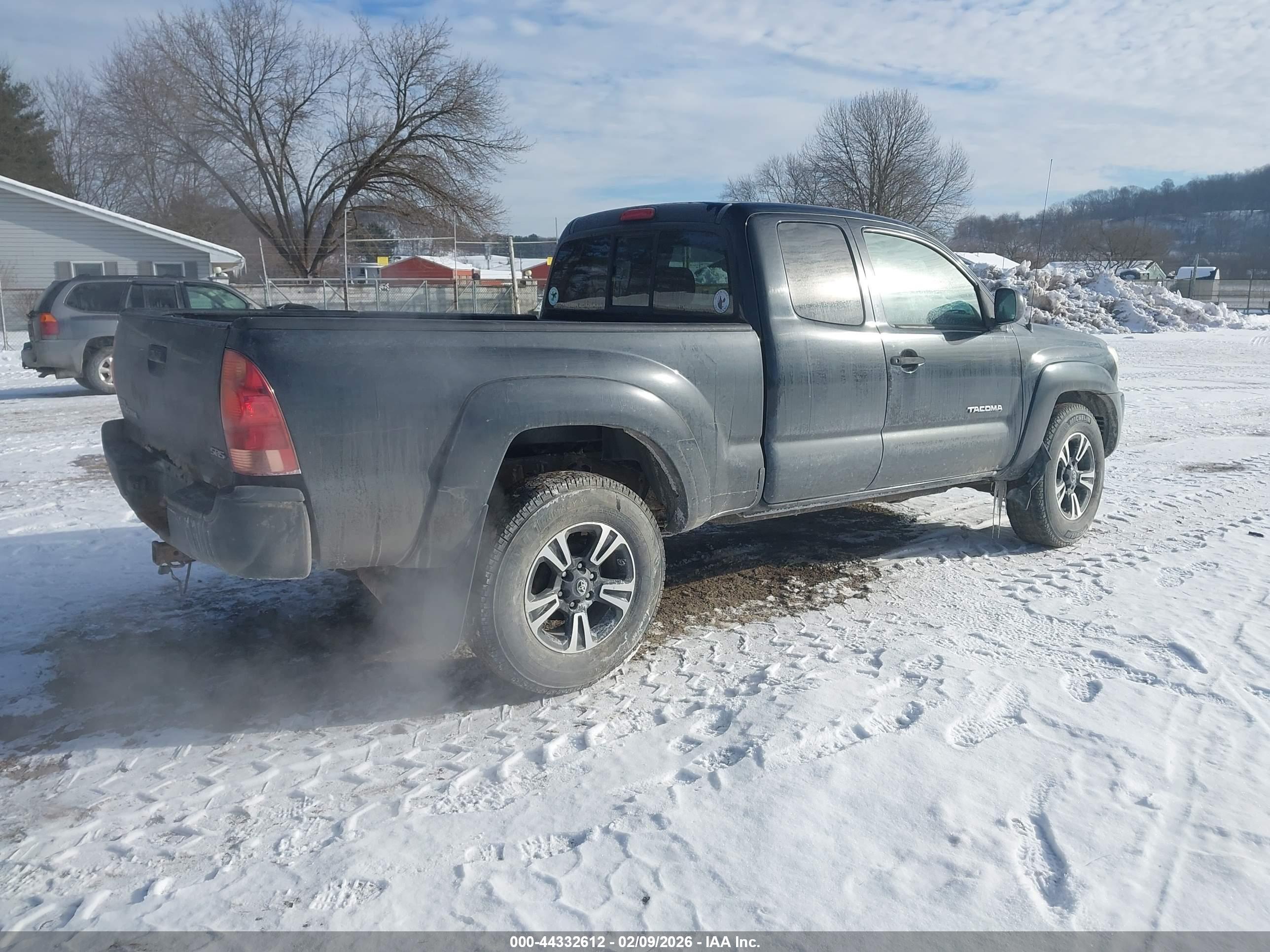 TOYOTA TACOMA image 4