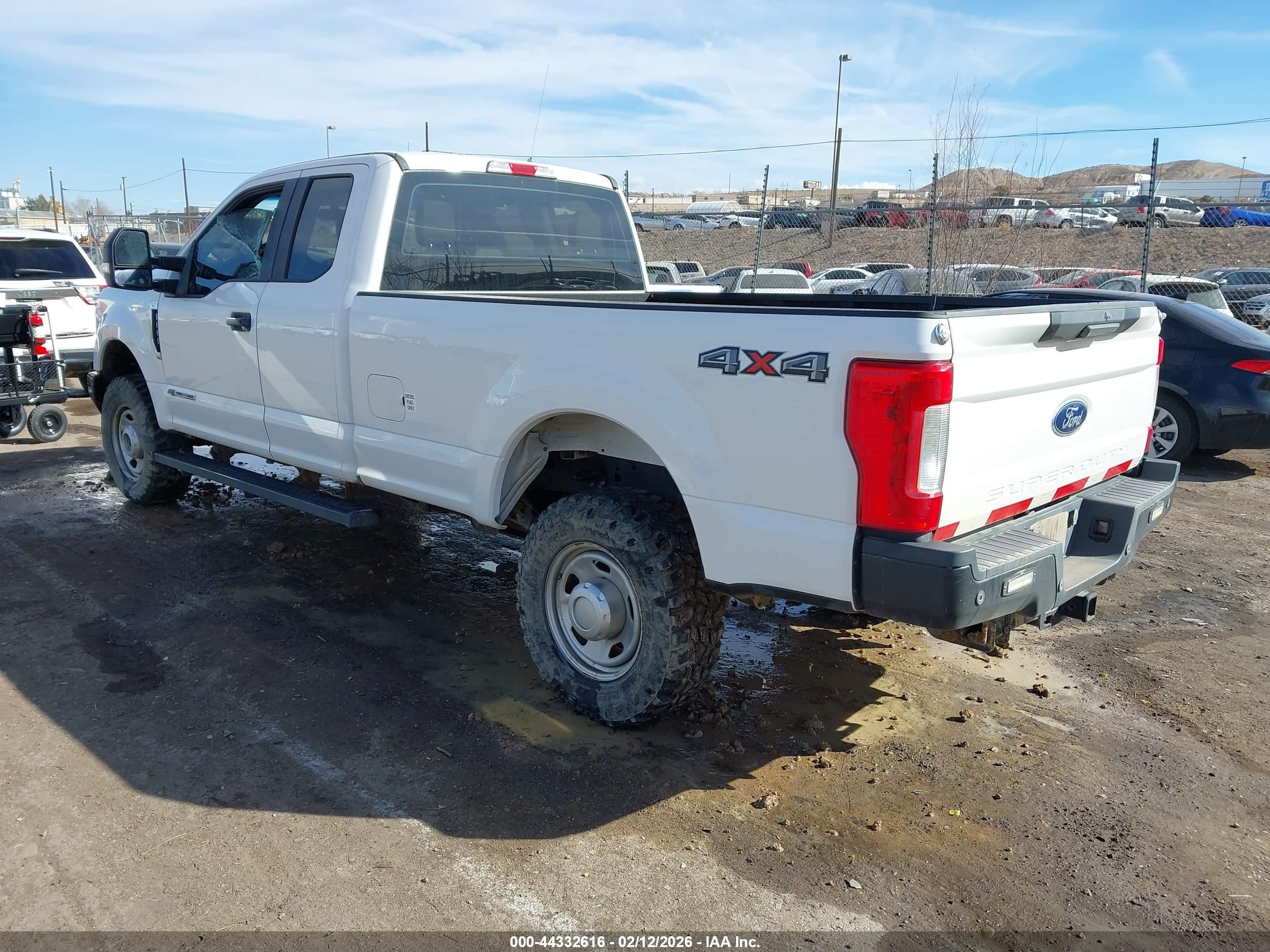 FORD F-350 image 3
