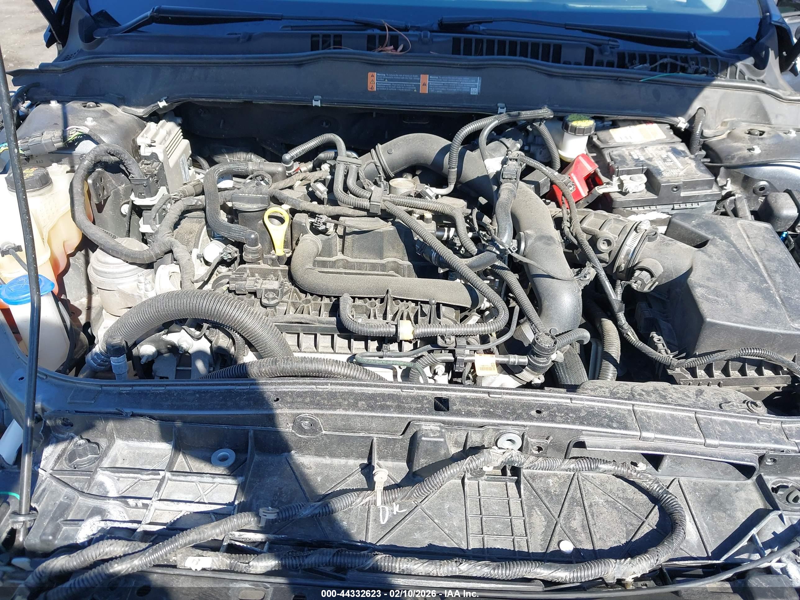 FORD FUSION image 10