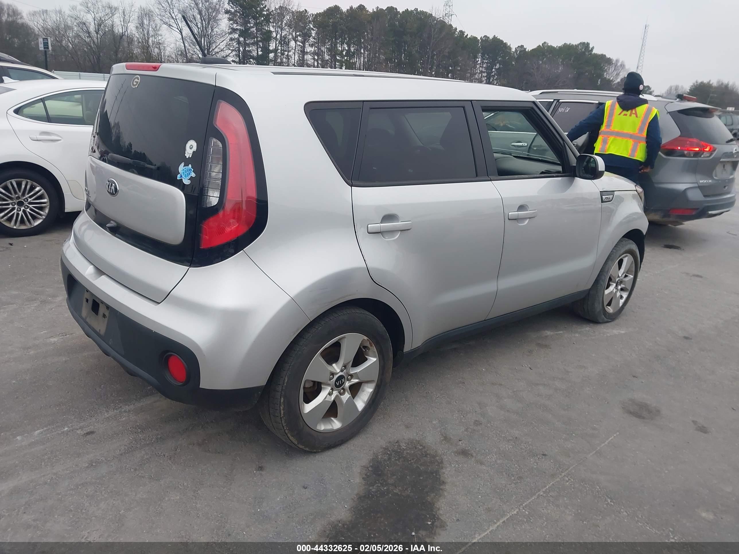 KIA SOUL image 4