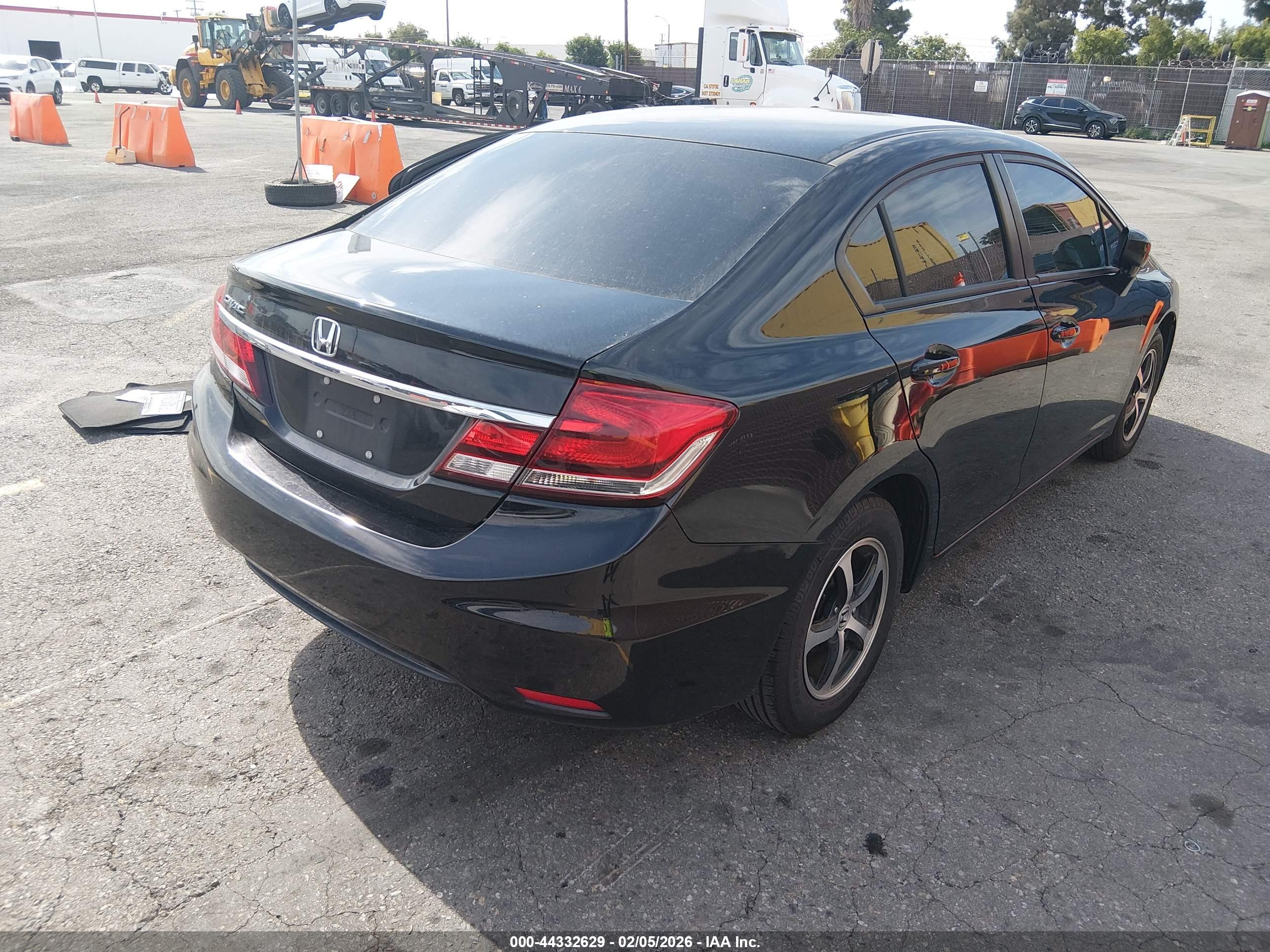 HONDA CIVIC image 4