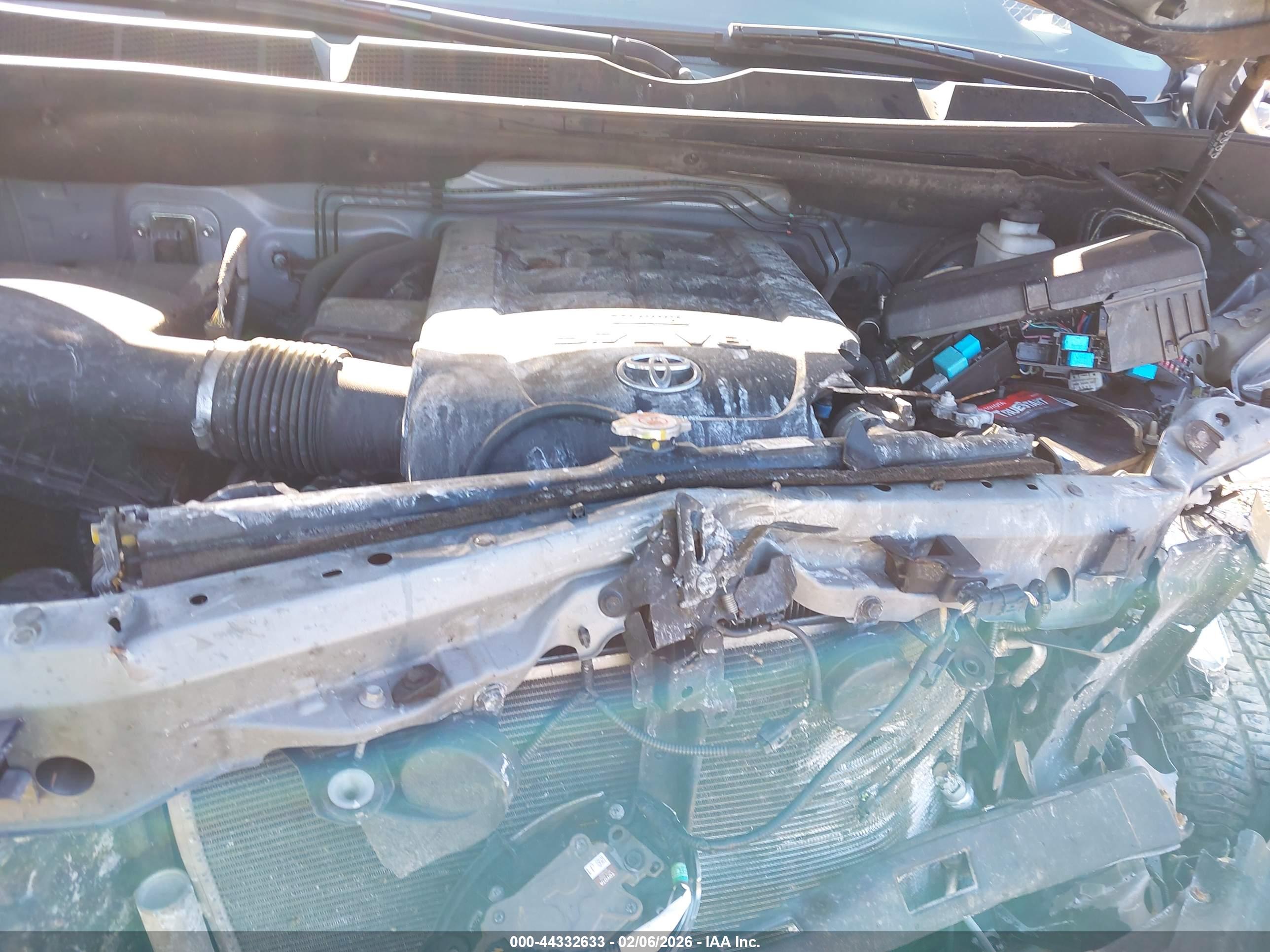 TOYOTA TUNDRA image 10