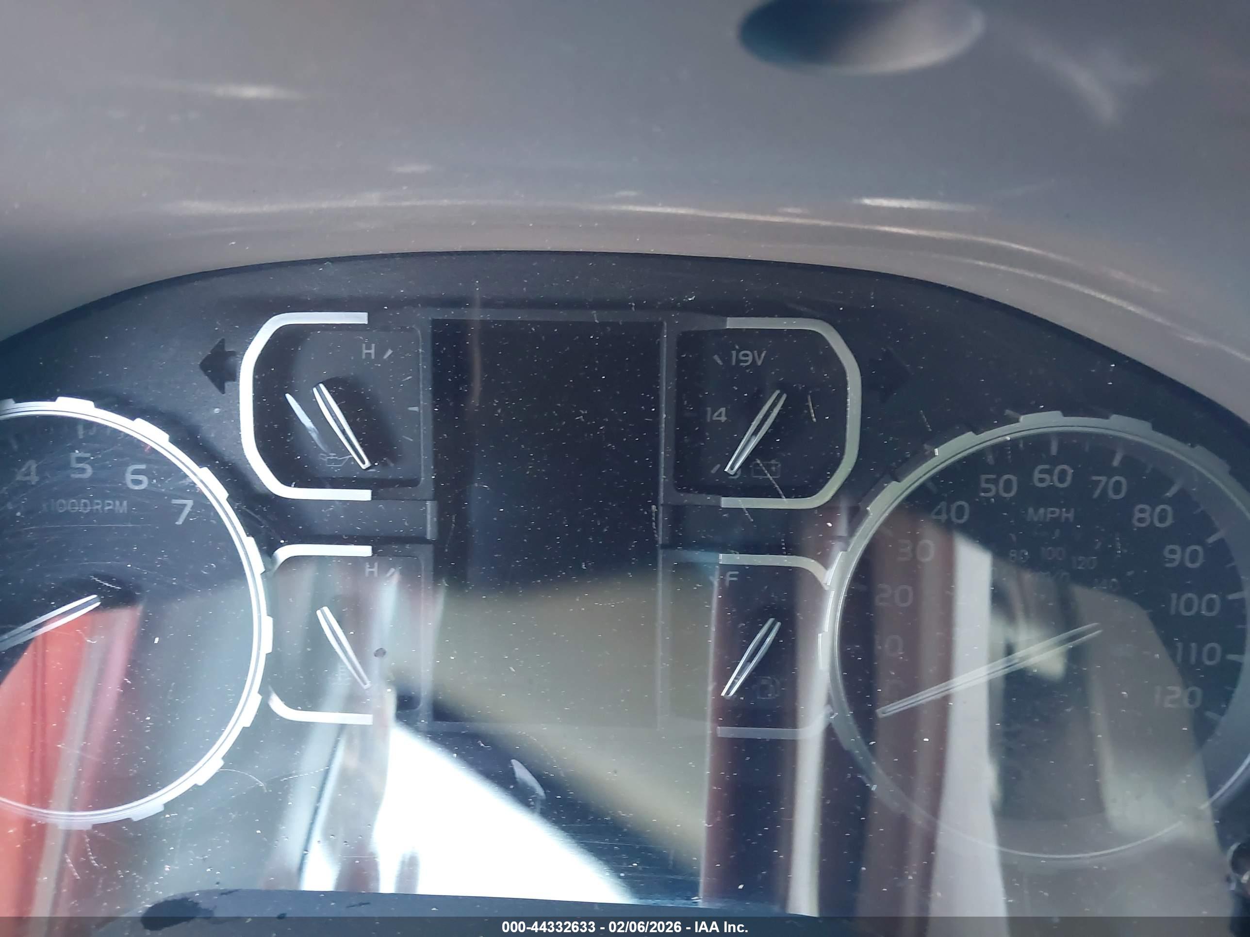 TOYOTA TUNDRA image 7