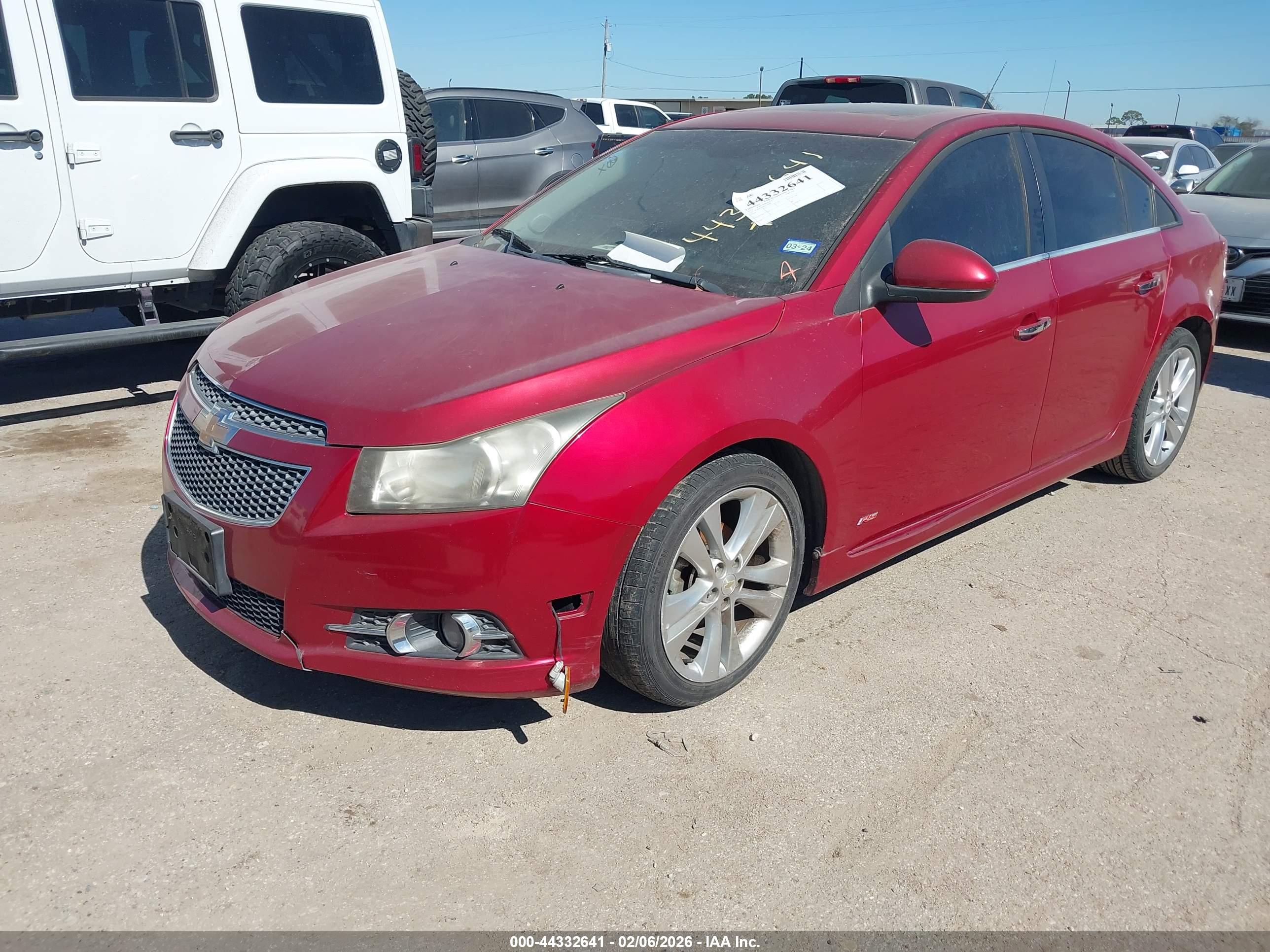 CHEVROLET CRUZE image 2