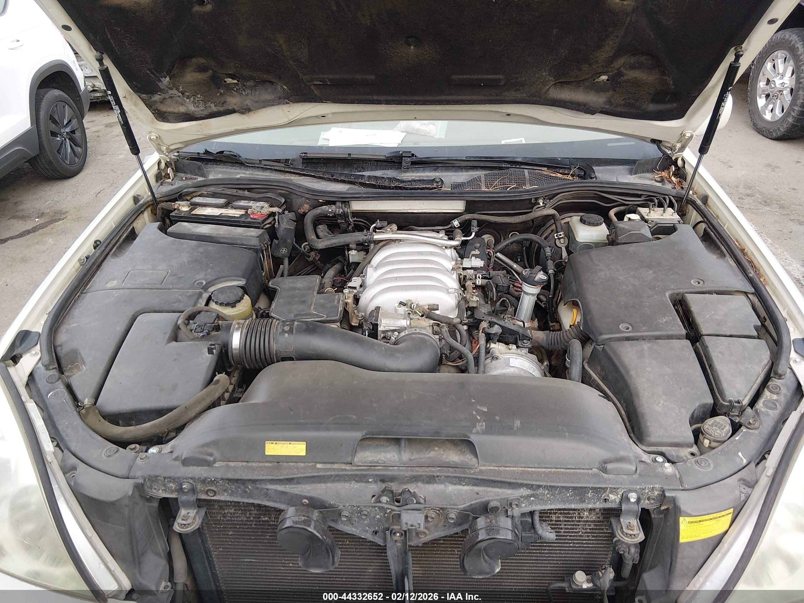 LEXUS LS image 10