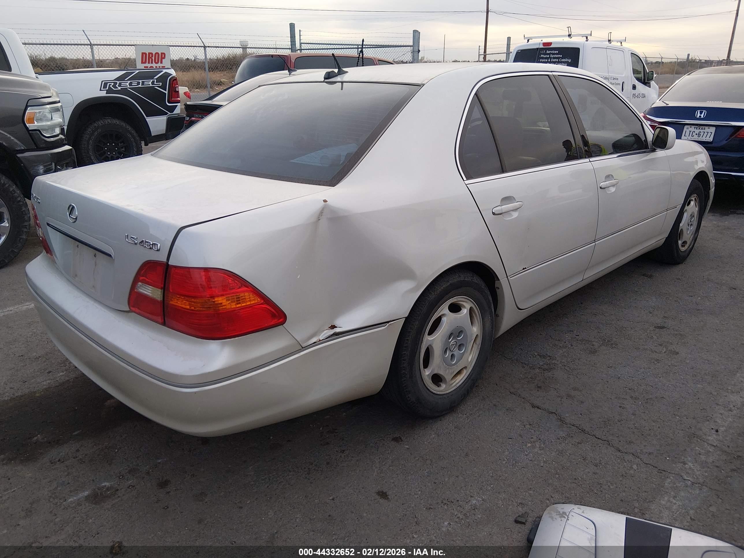LEXUS LS image 4