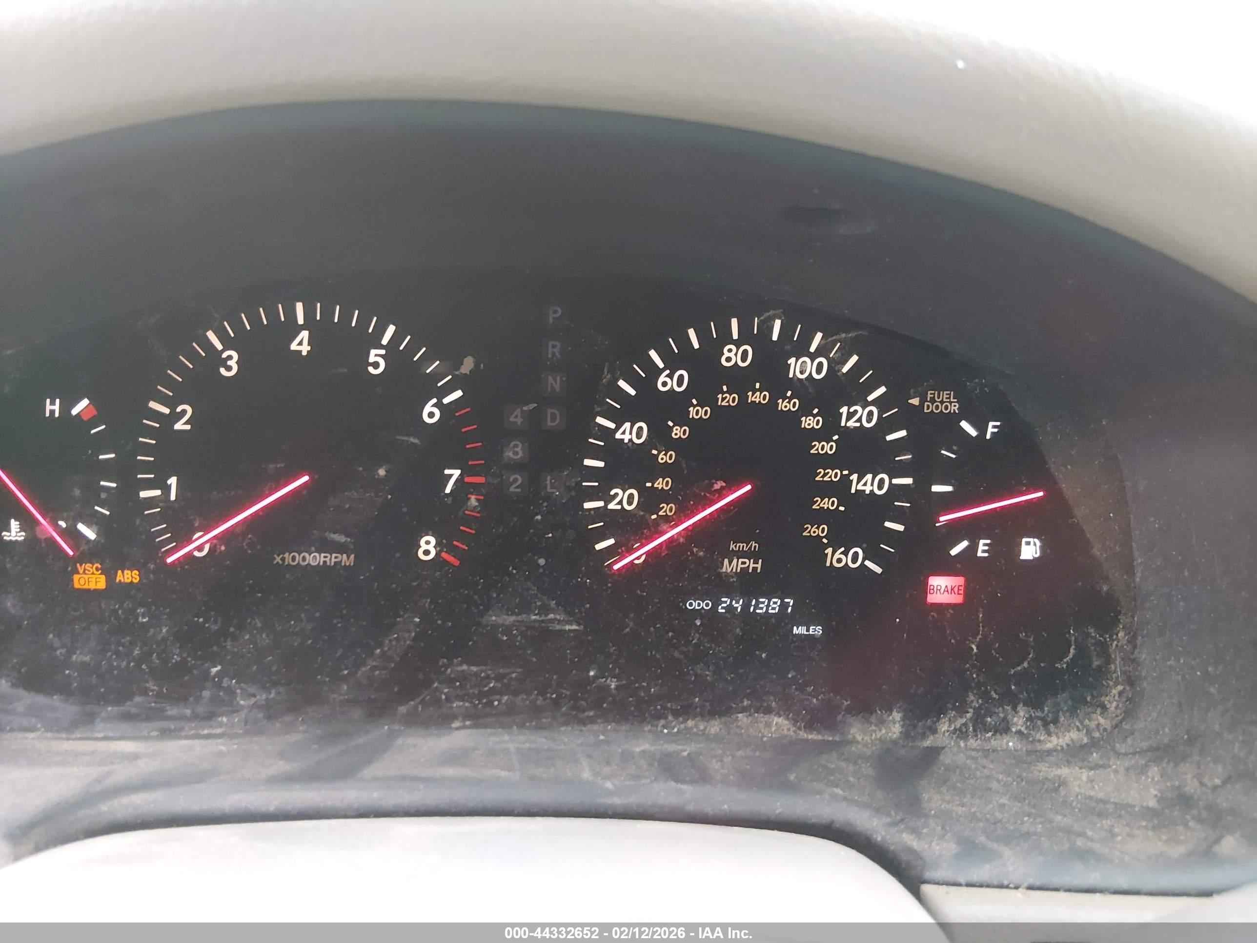 LEXUS LS image 7