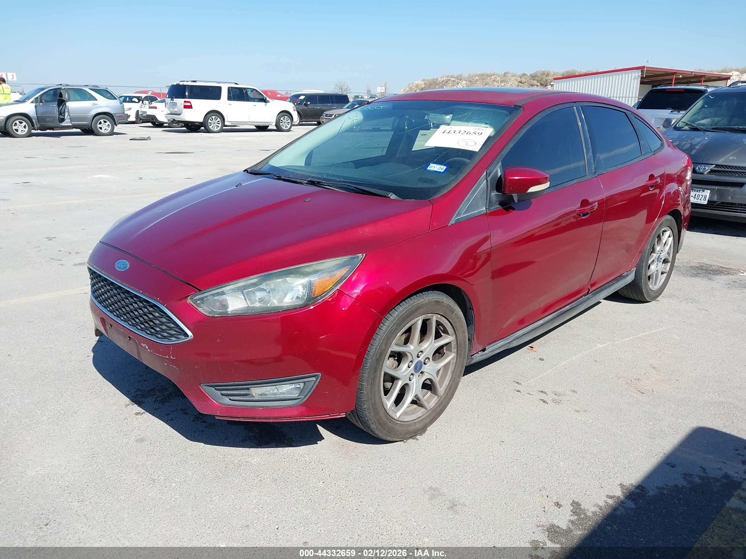 FORD FOCUS image 2