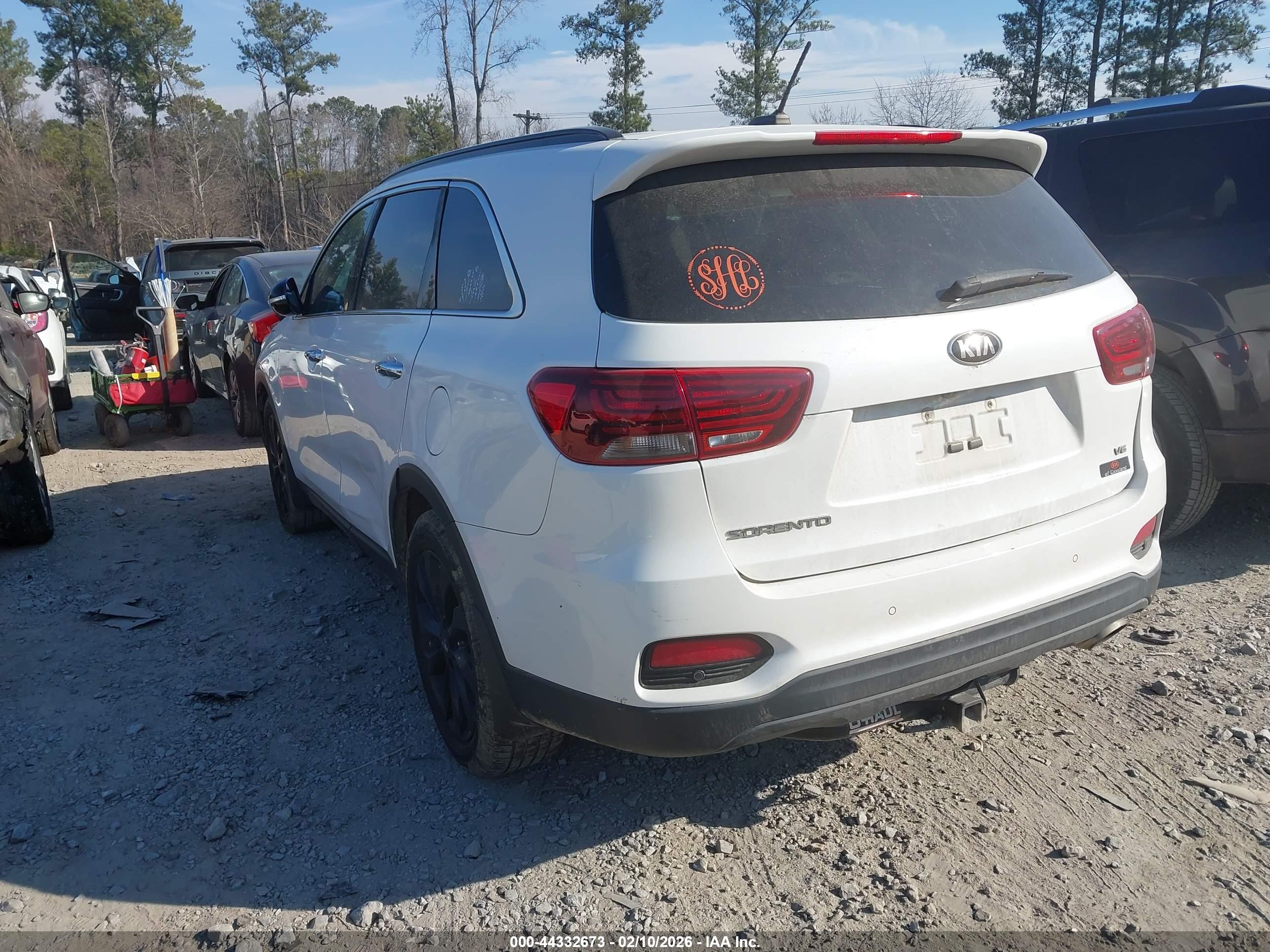 KIA SORENTO image 3