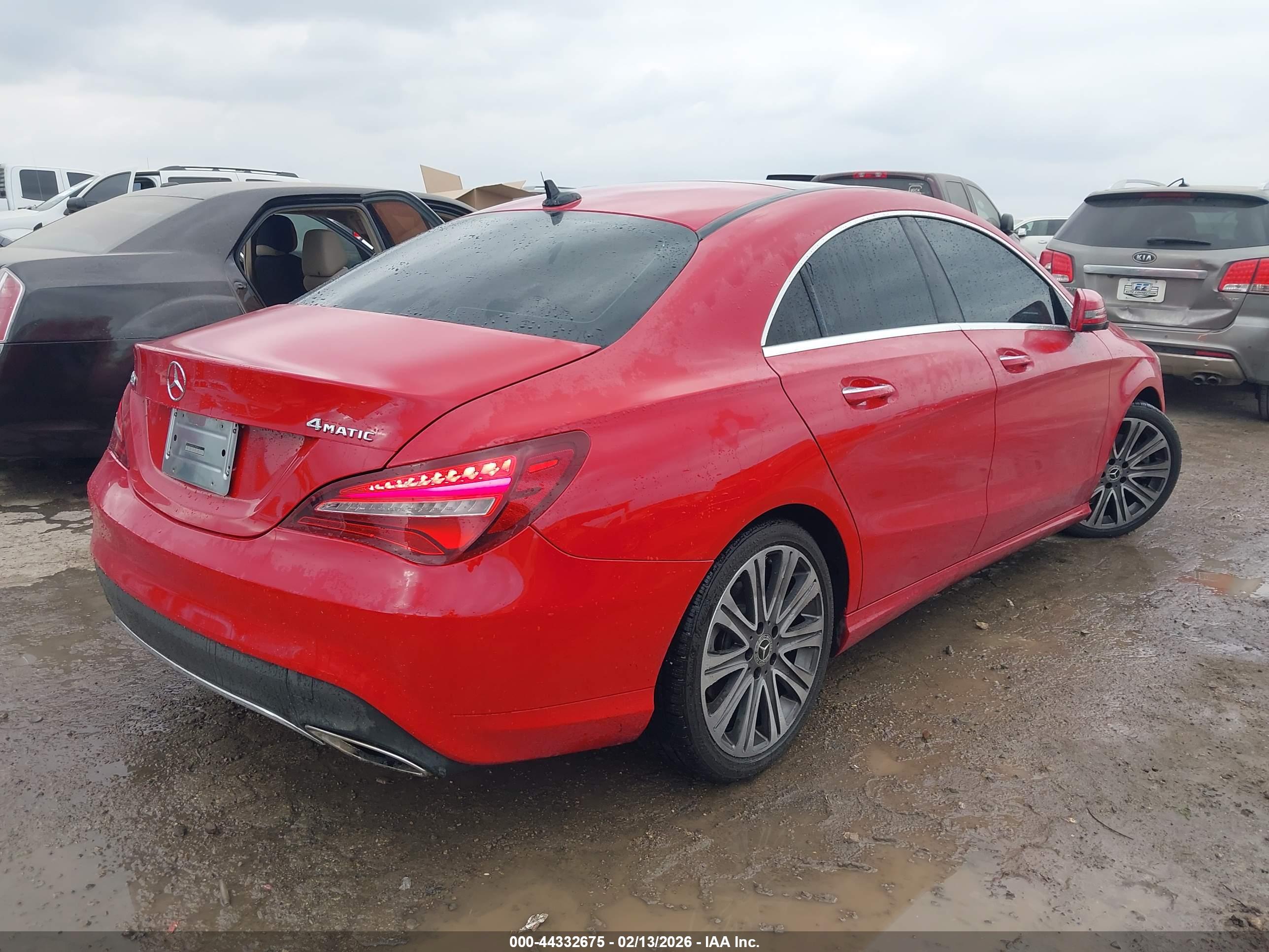 MERCEDES-BENZ CLA image 4