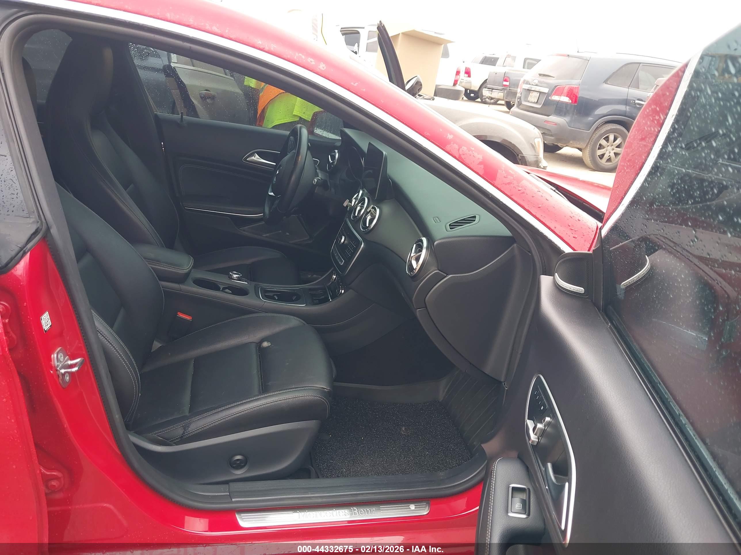 MERCEDES-BENZ CLA image 5