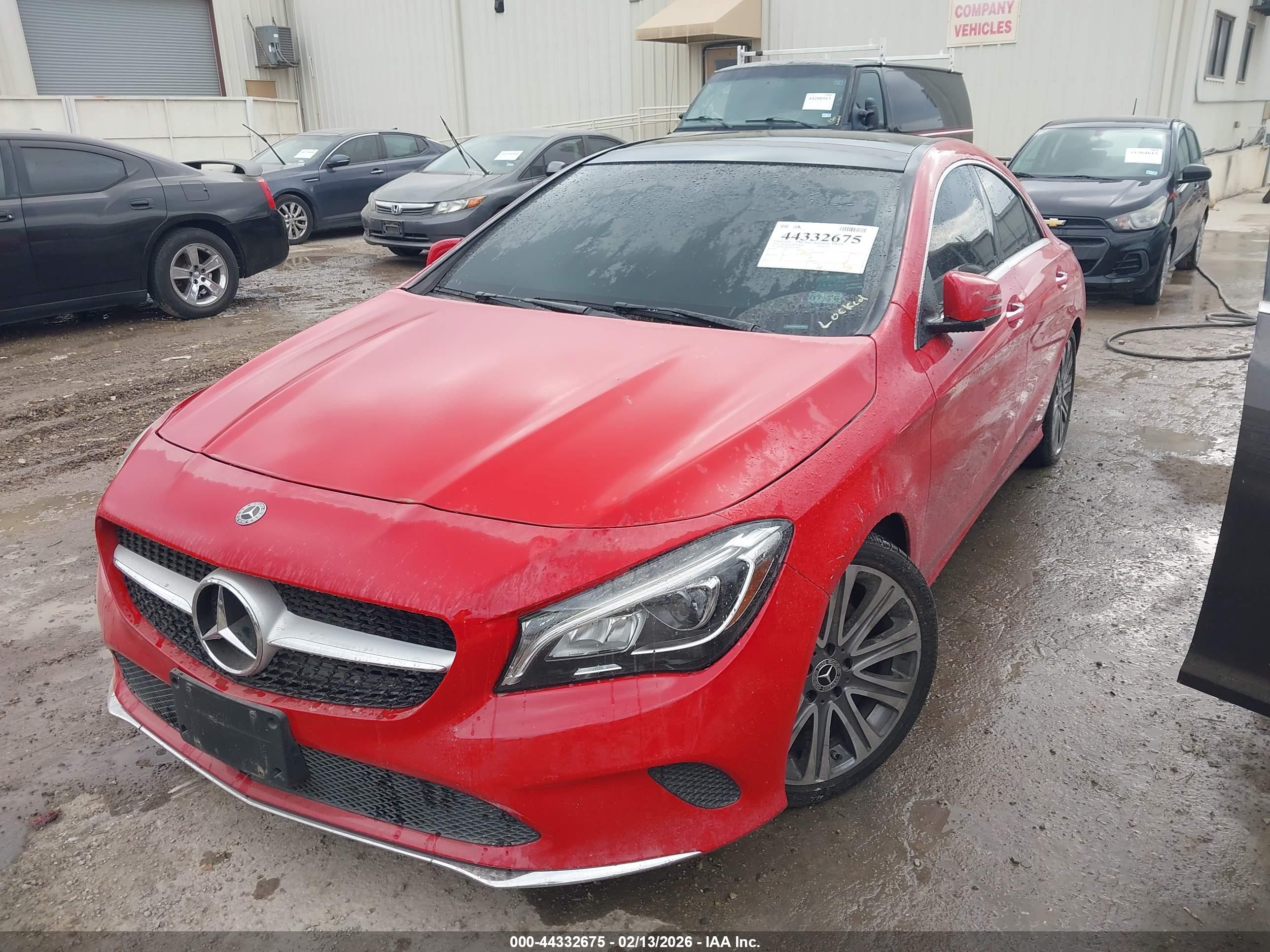 MERCEDES-BENZ CLA image 6