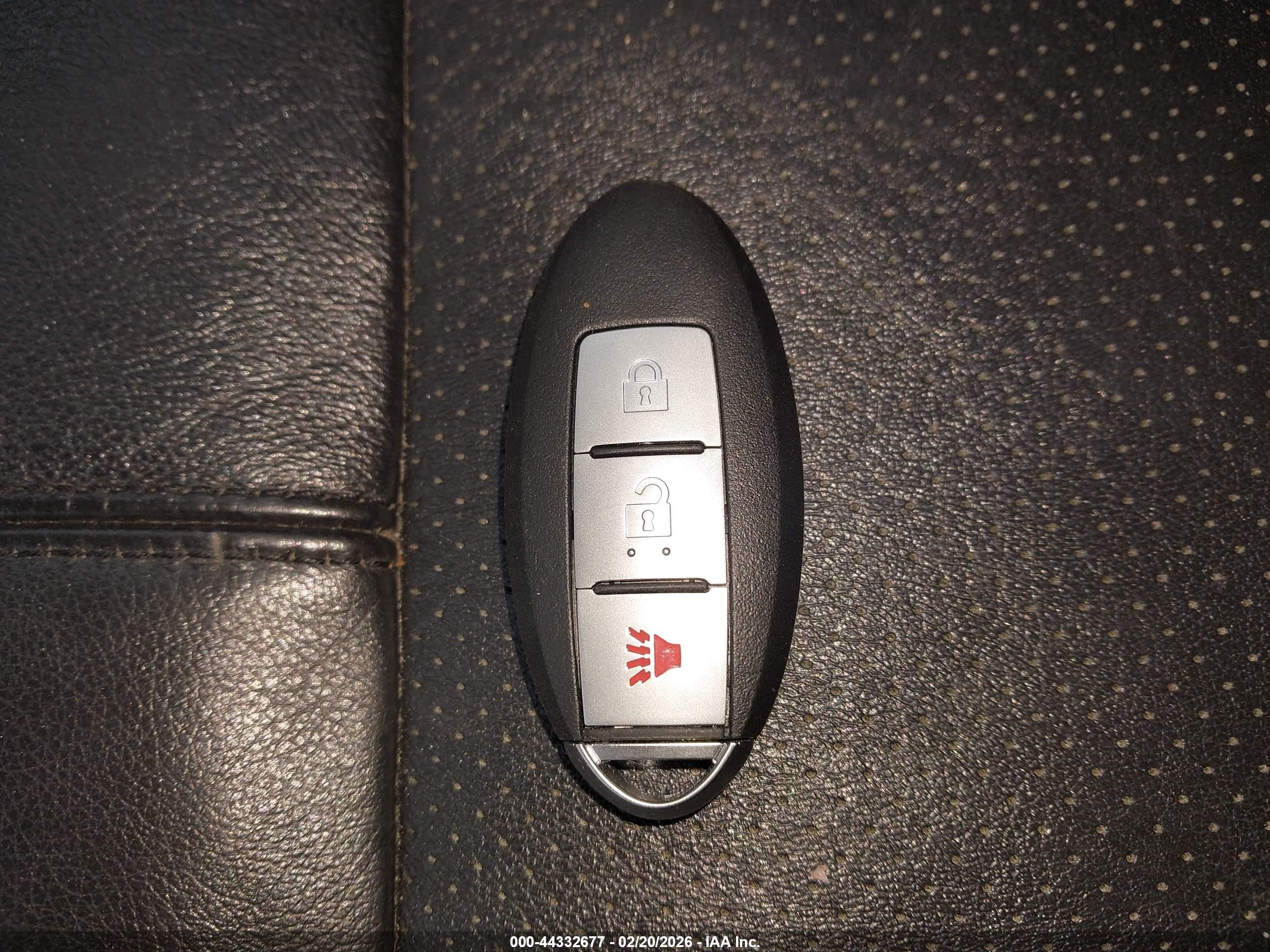 NISSAN MURANO image 11