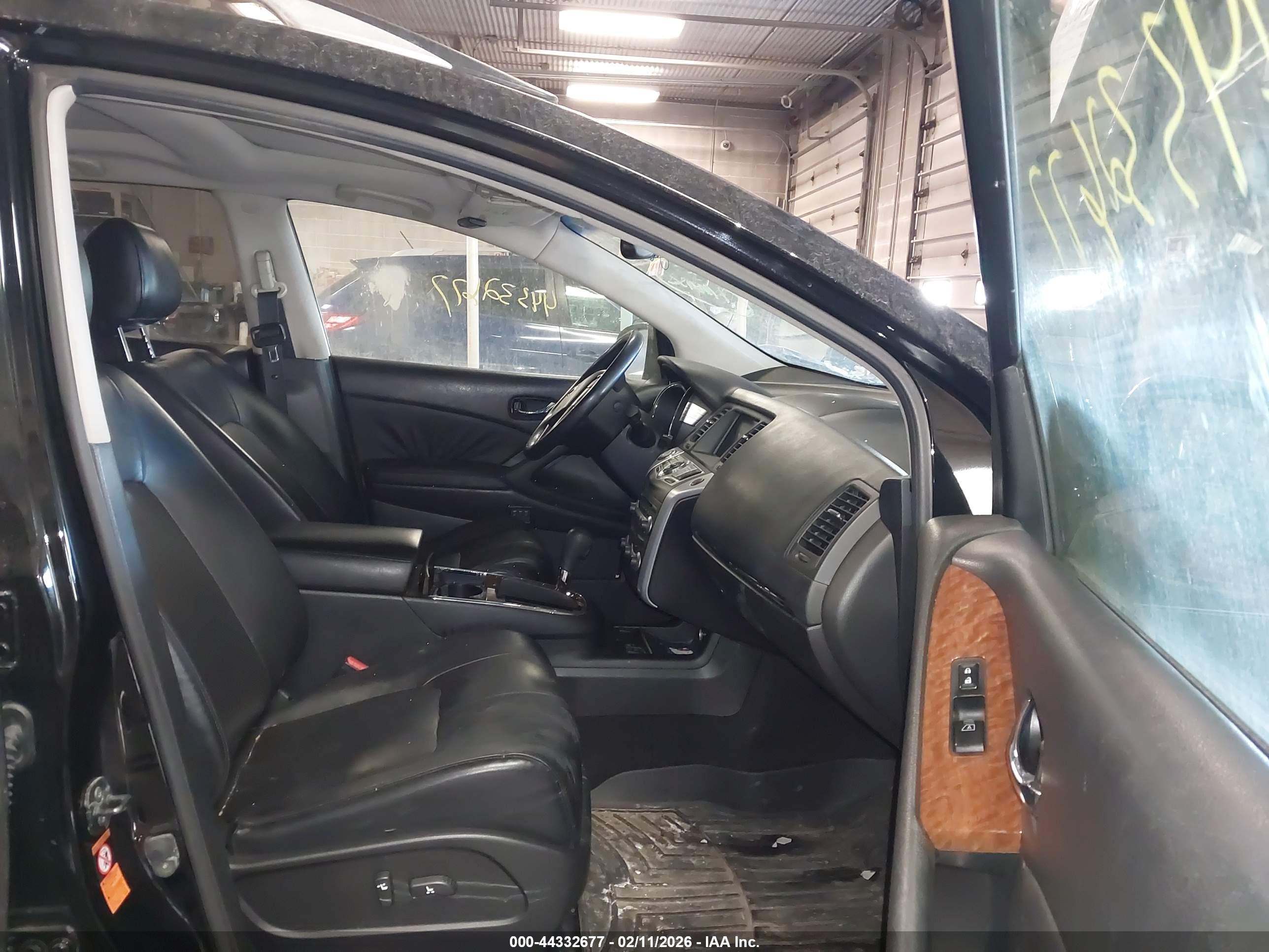 NISSAN MURANO image 5
