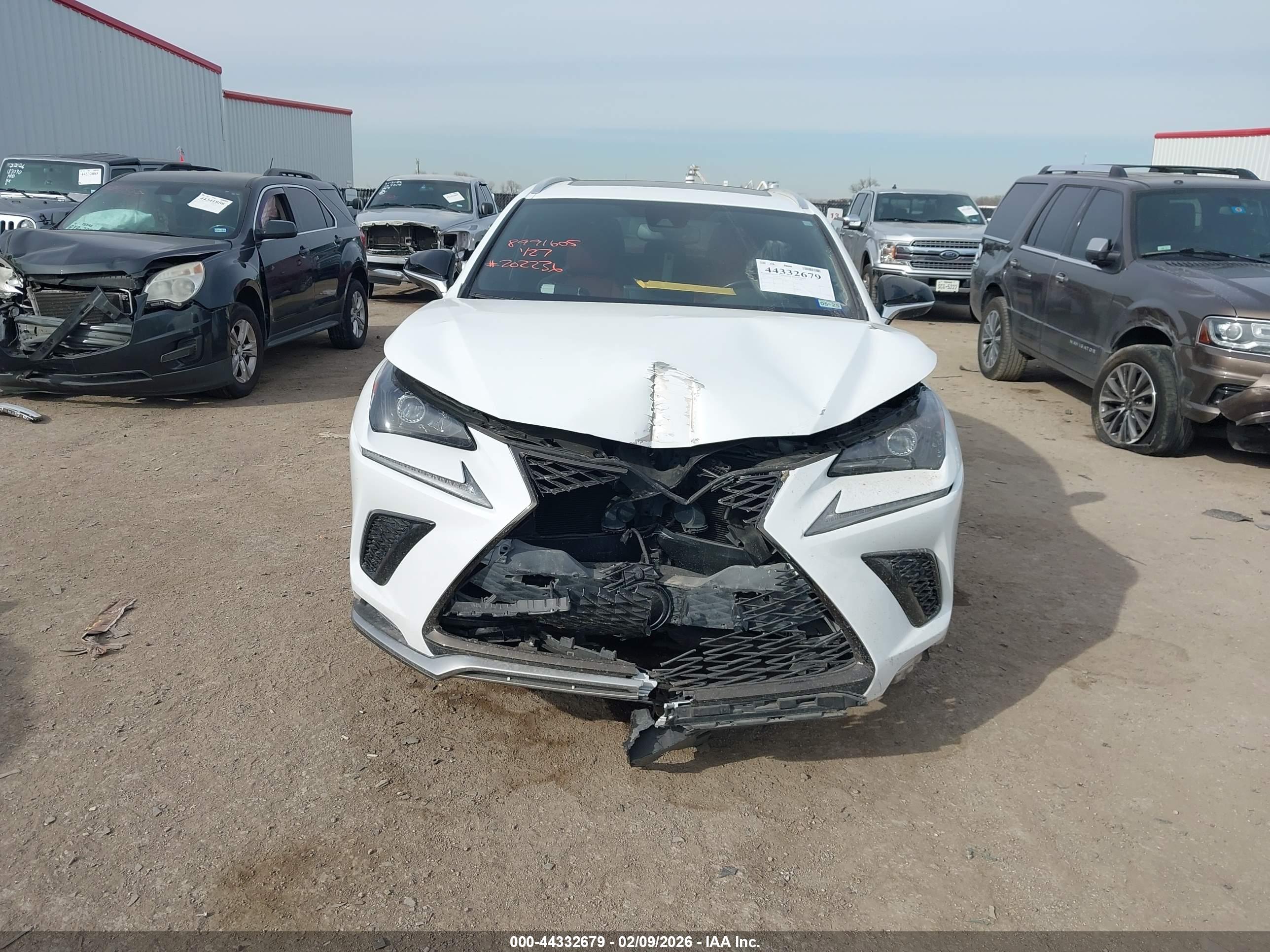 LEXUS NX image 6