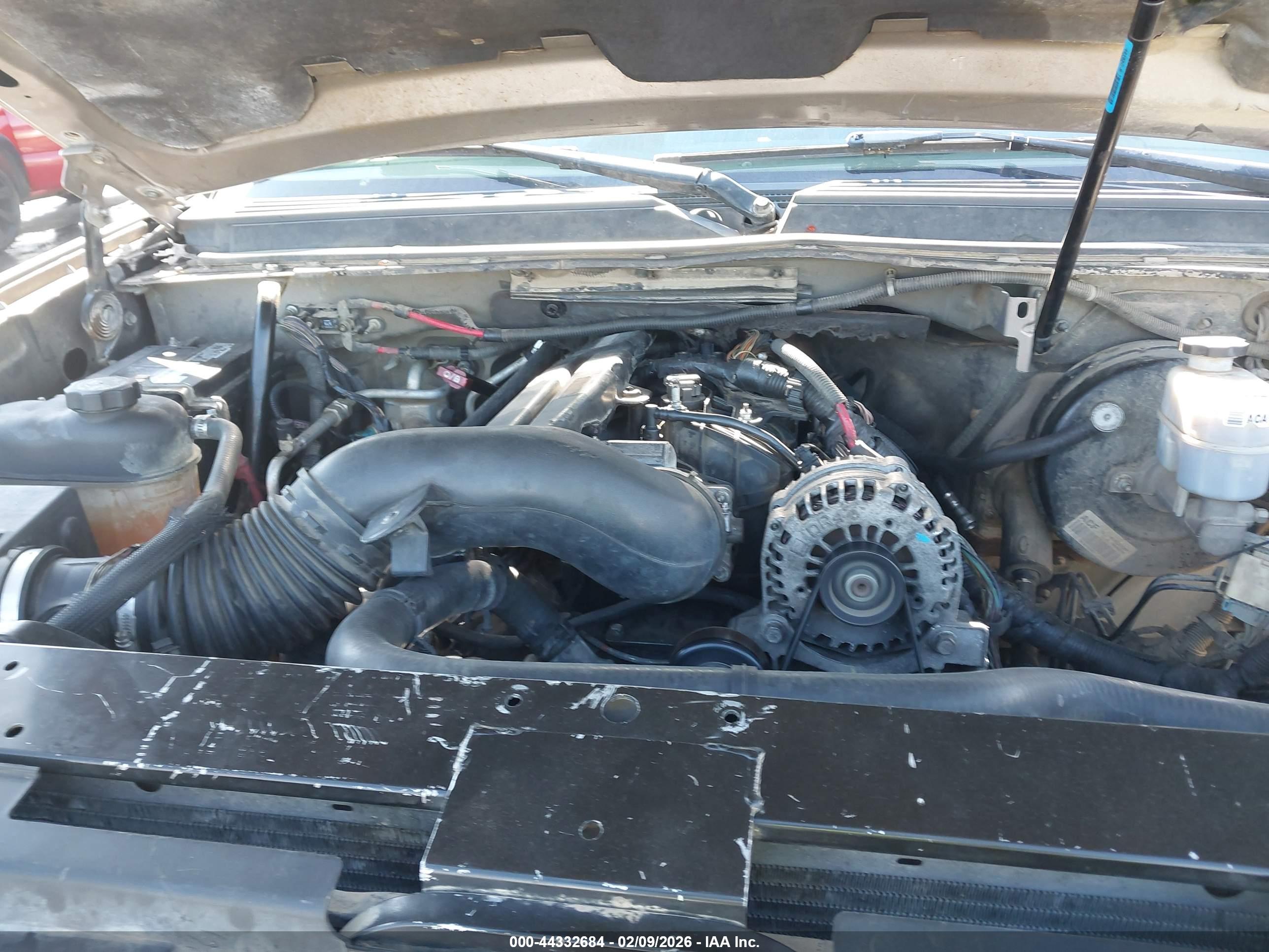 CHEVROLET TAHOE image 10