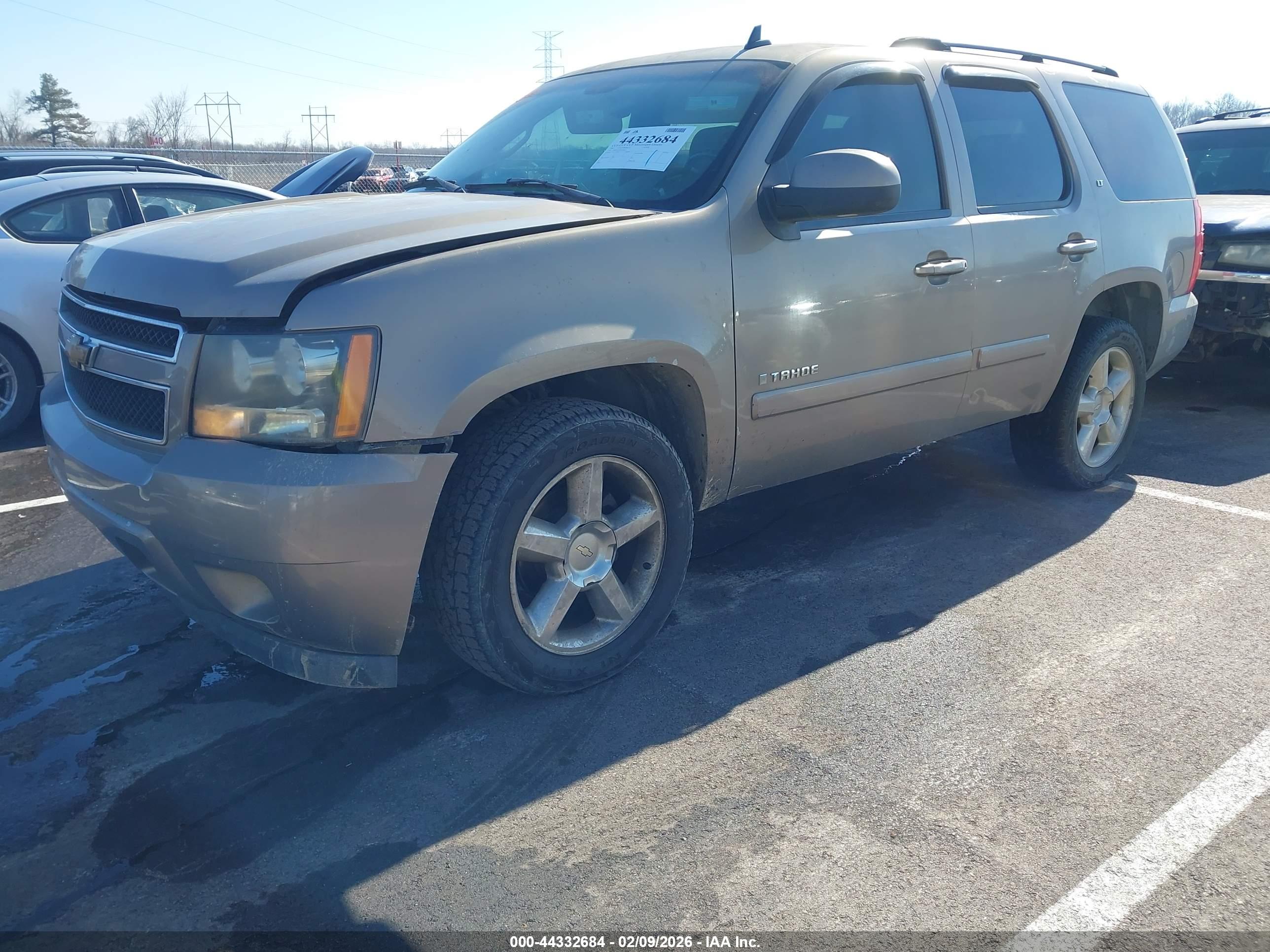 CHEVROLET TAHOE image 2