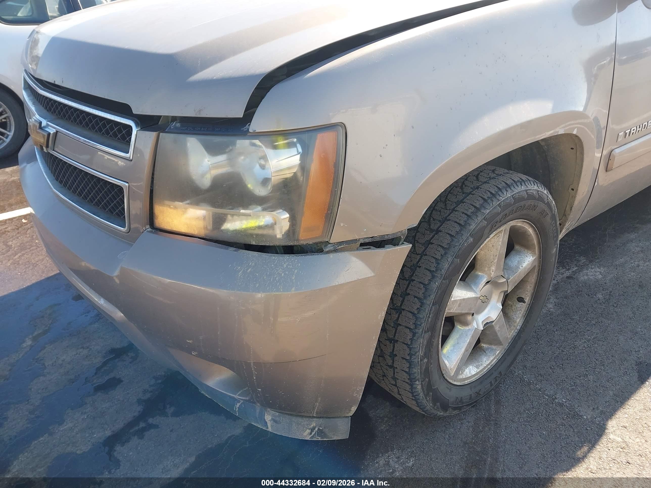 CHEVROLET TAHOE image 6