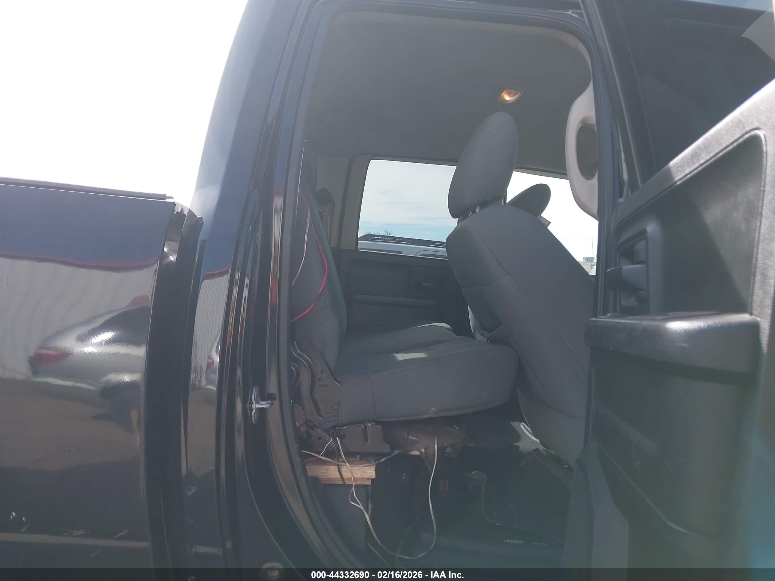 RAM 1500 image 8