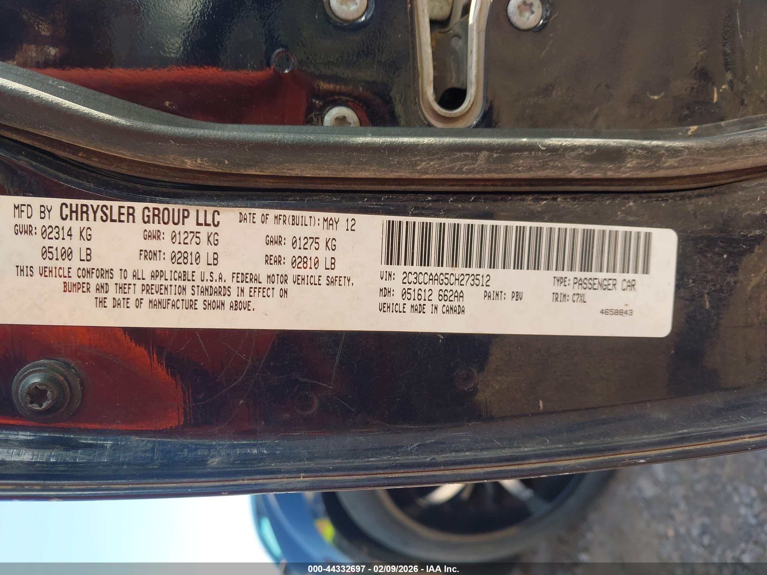 CHRYSLER 300 image 9