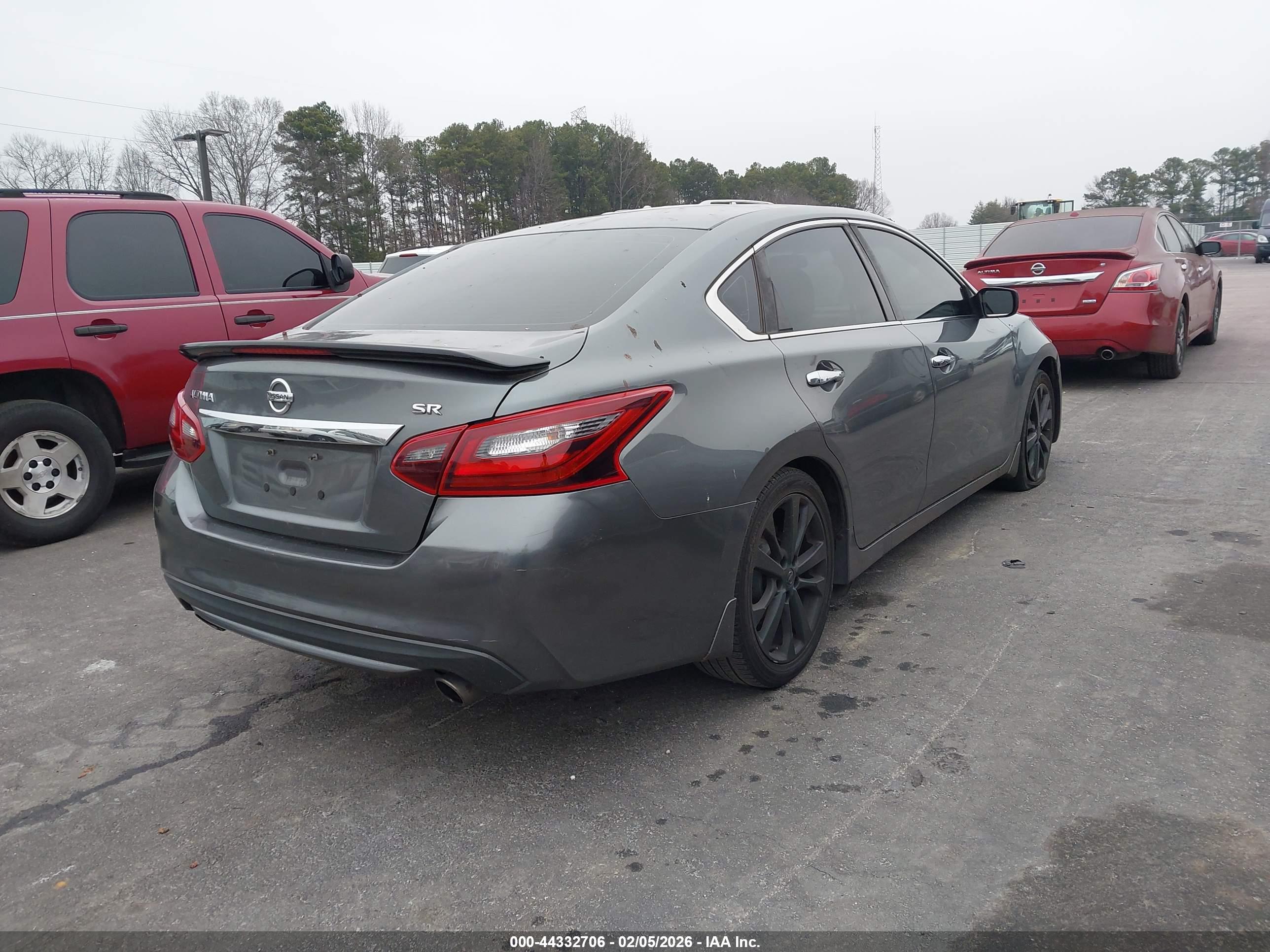 NISSAN ALTIMA image 4