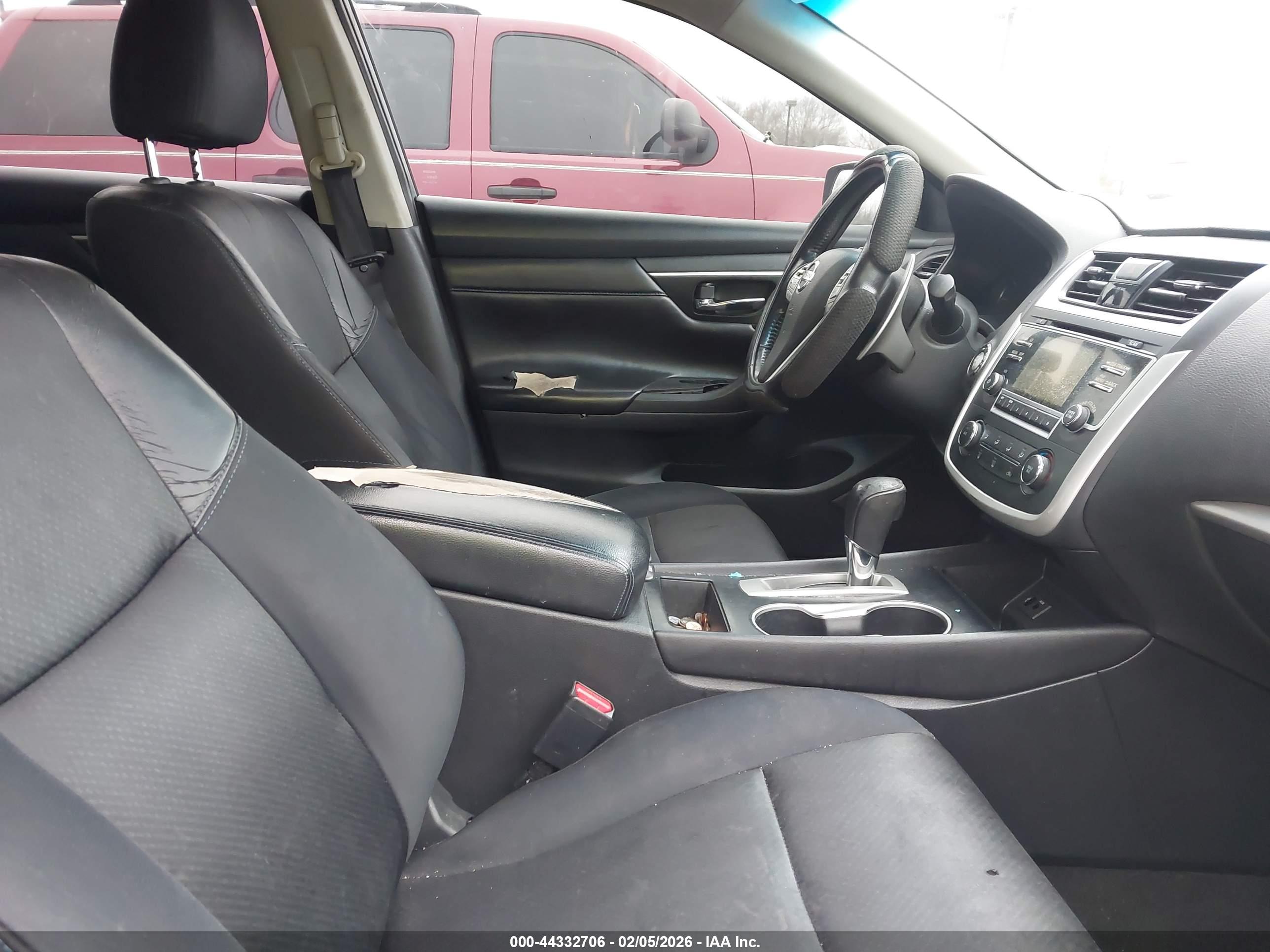 NISSAN ALTIMA image 5