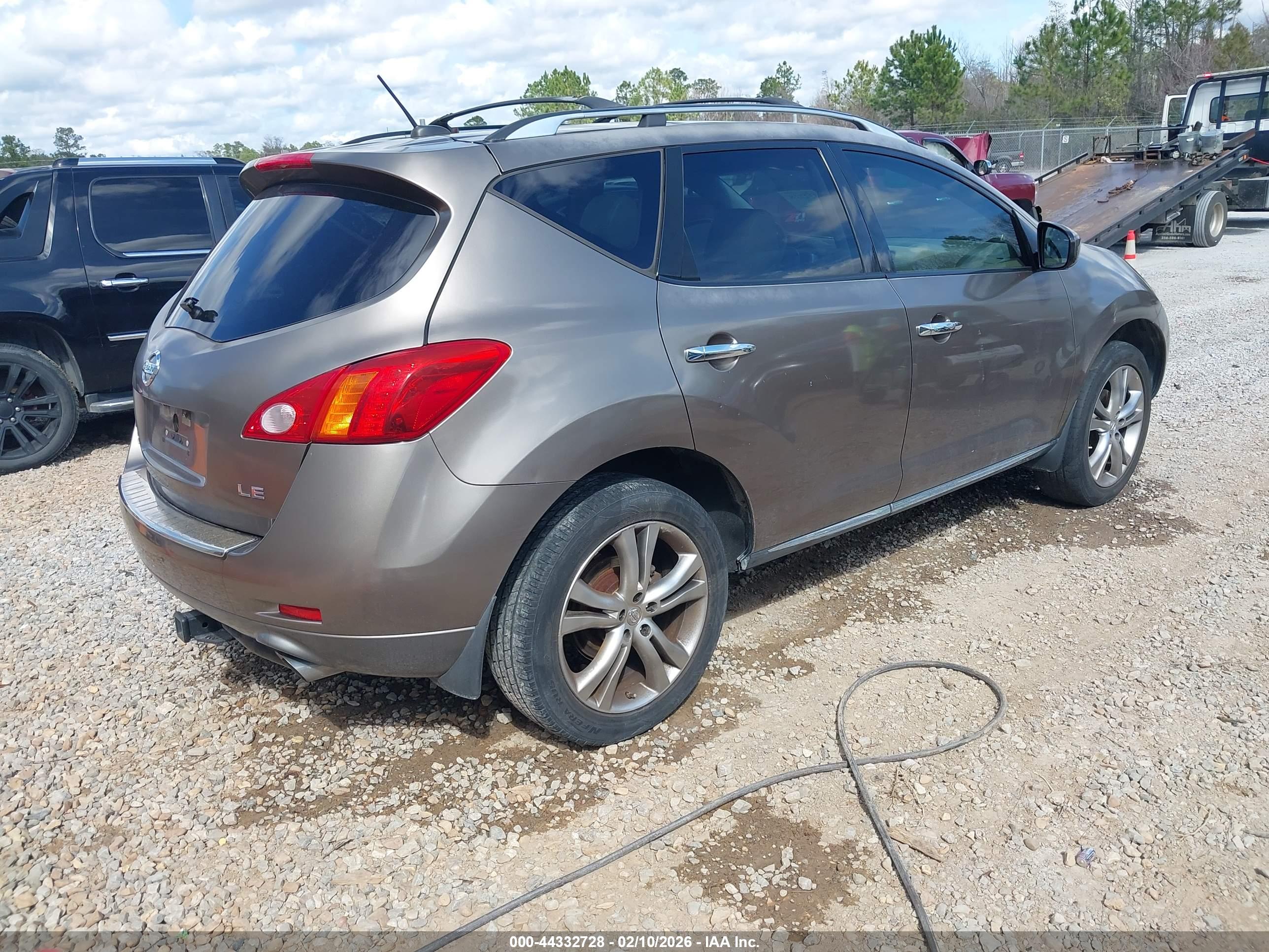NISSAN MURANO image 4