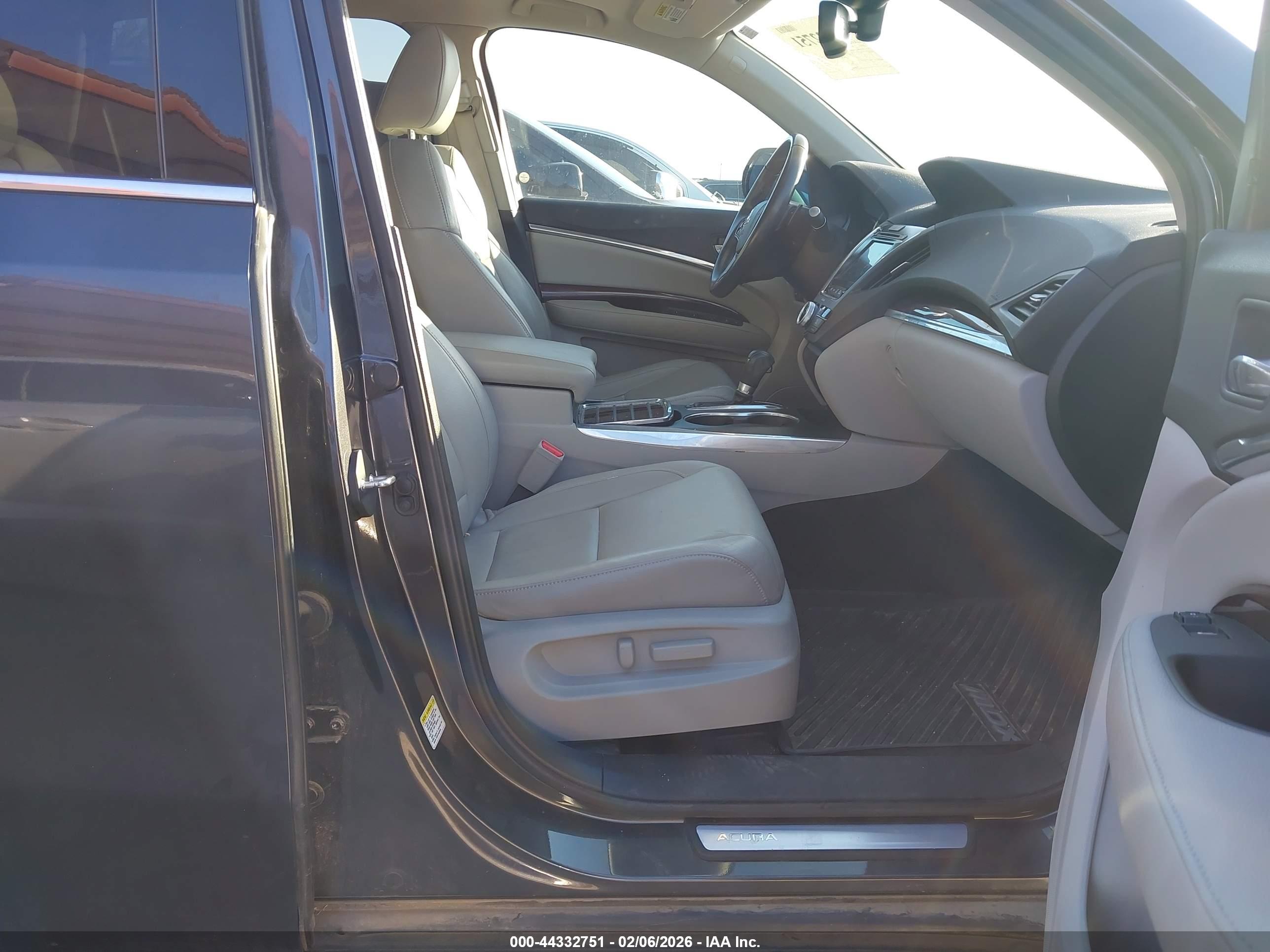 ACURA MDX image 5