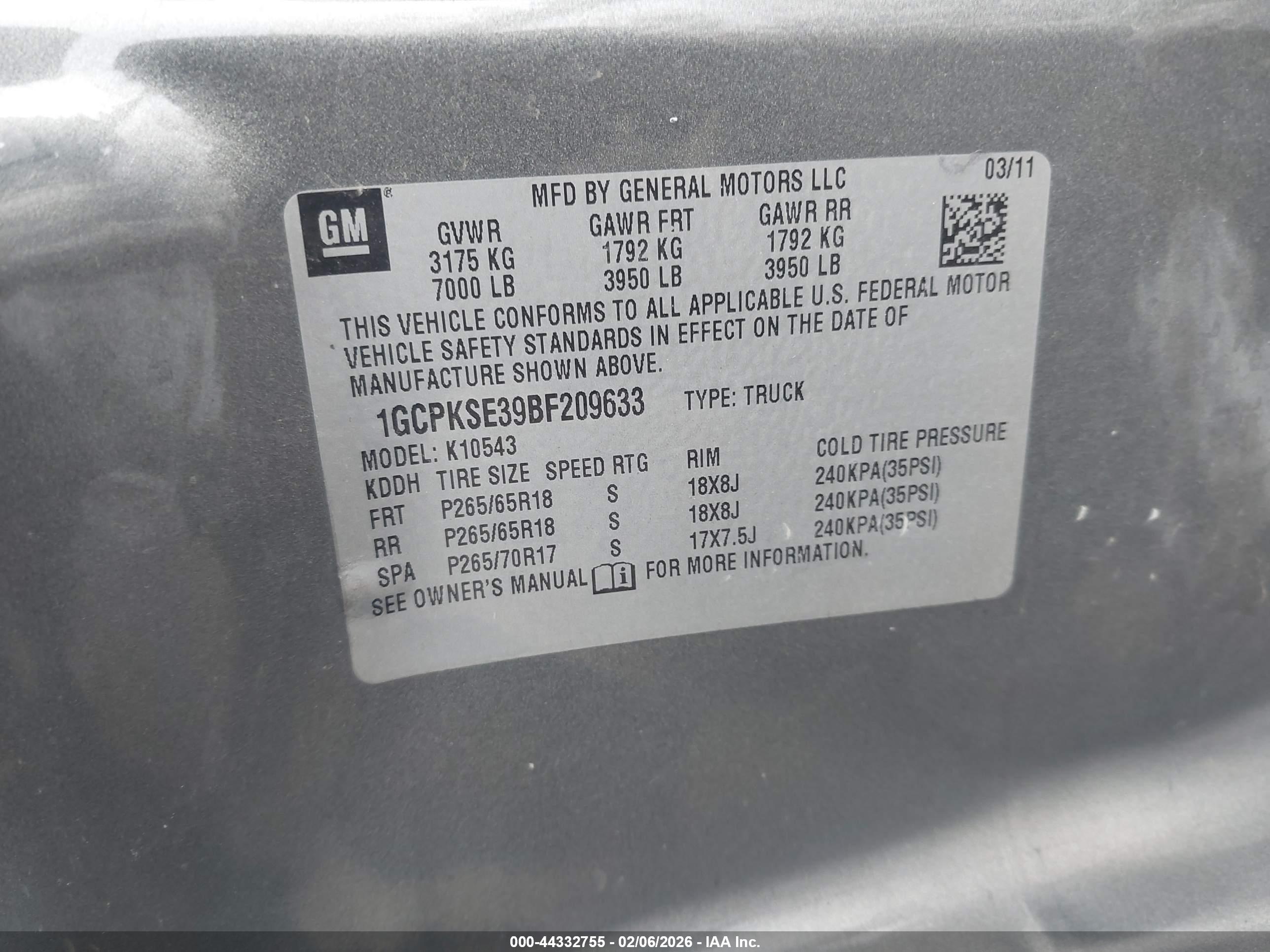CHEVROLET SILVERADO image 9