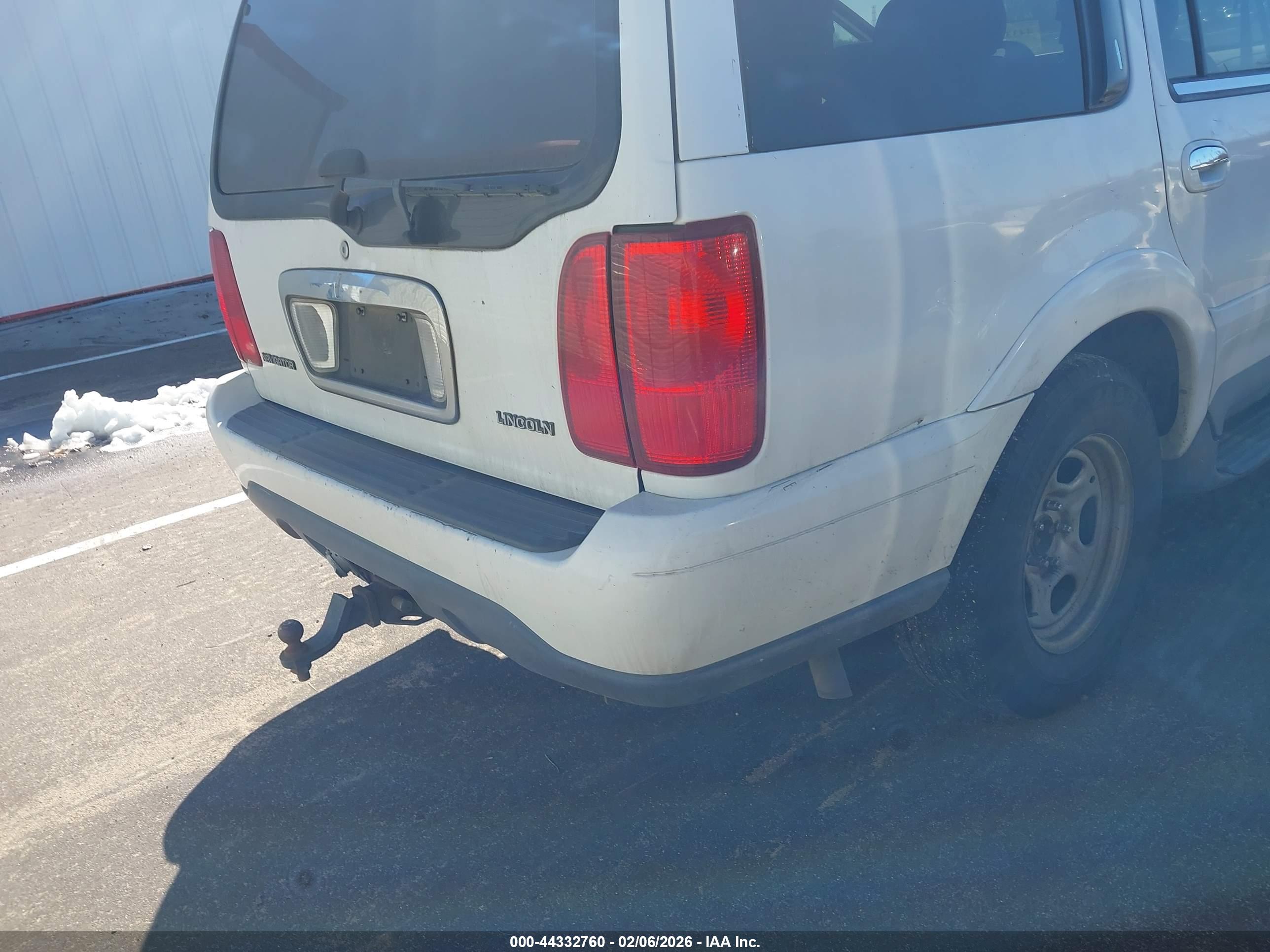 LINCOLN NAVIGATOR image 6