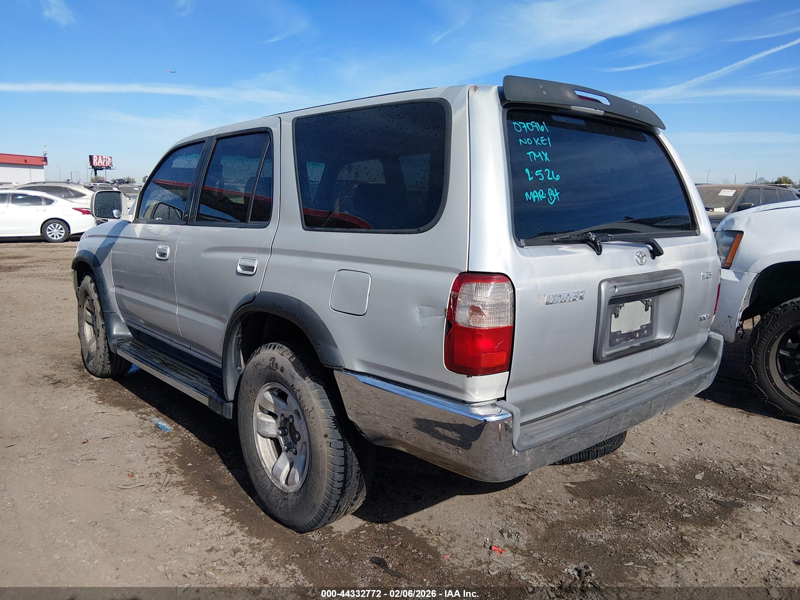 TOYOTA 4RUNNER image 3