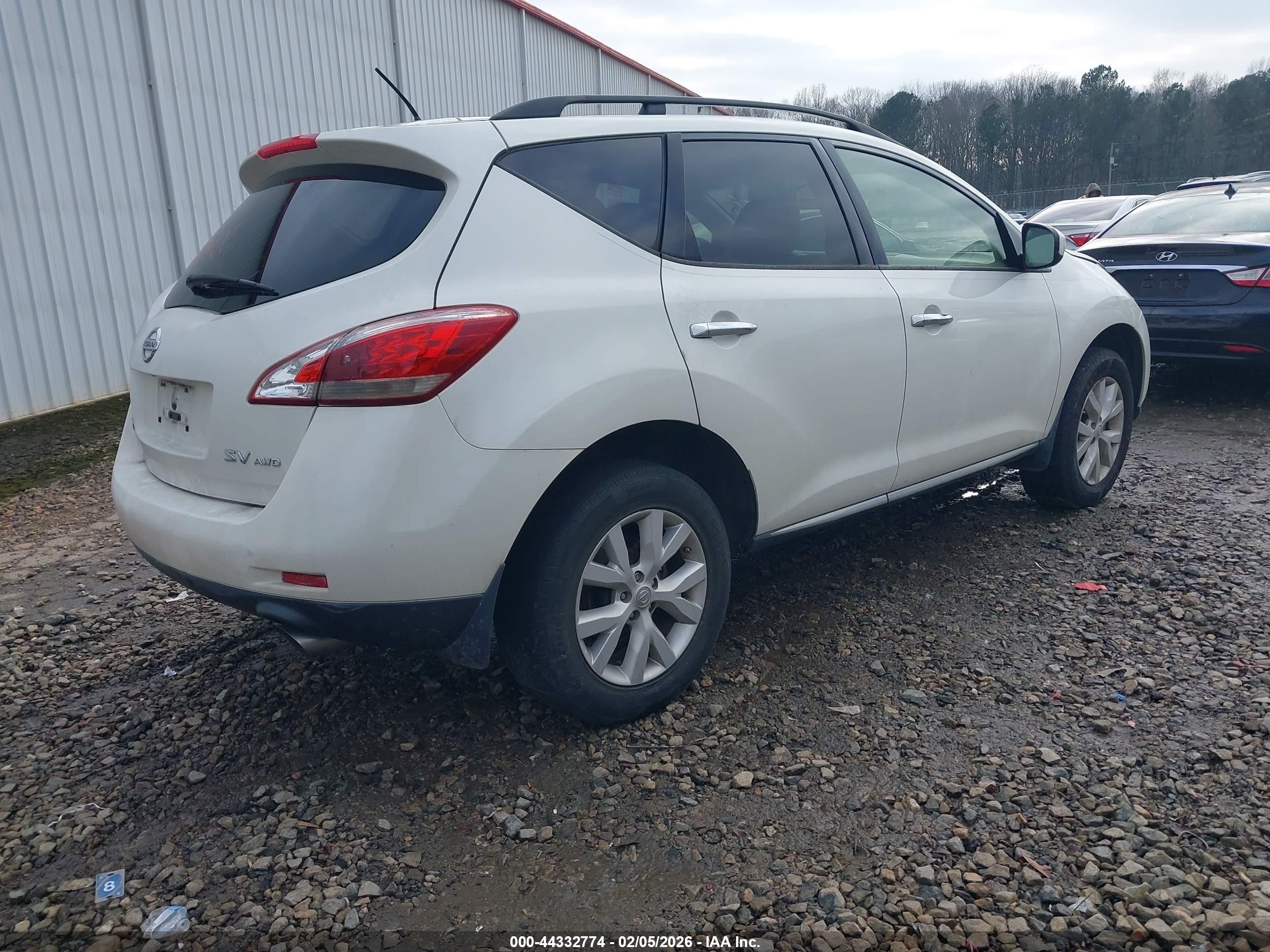 NISSAN MURANO image 4