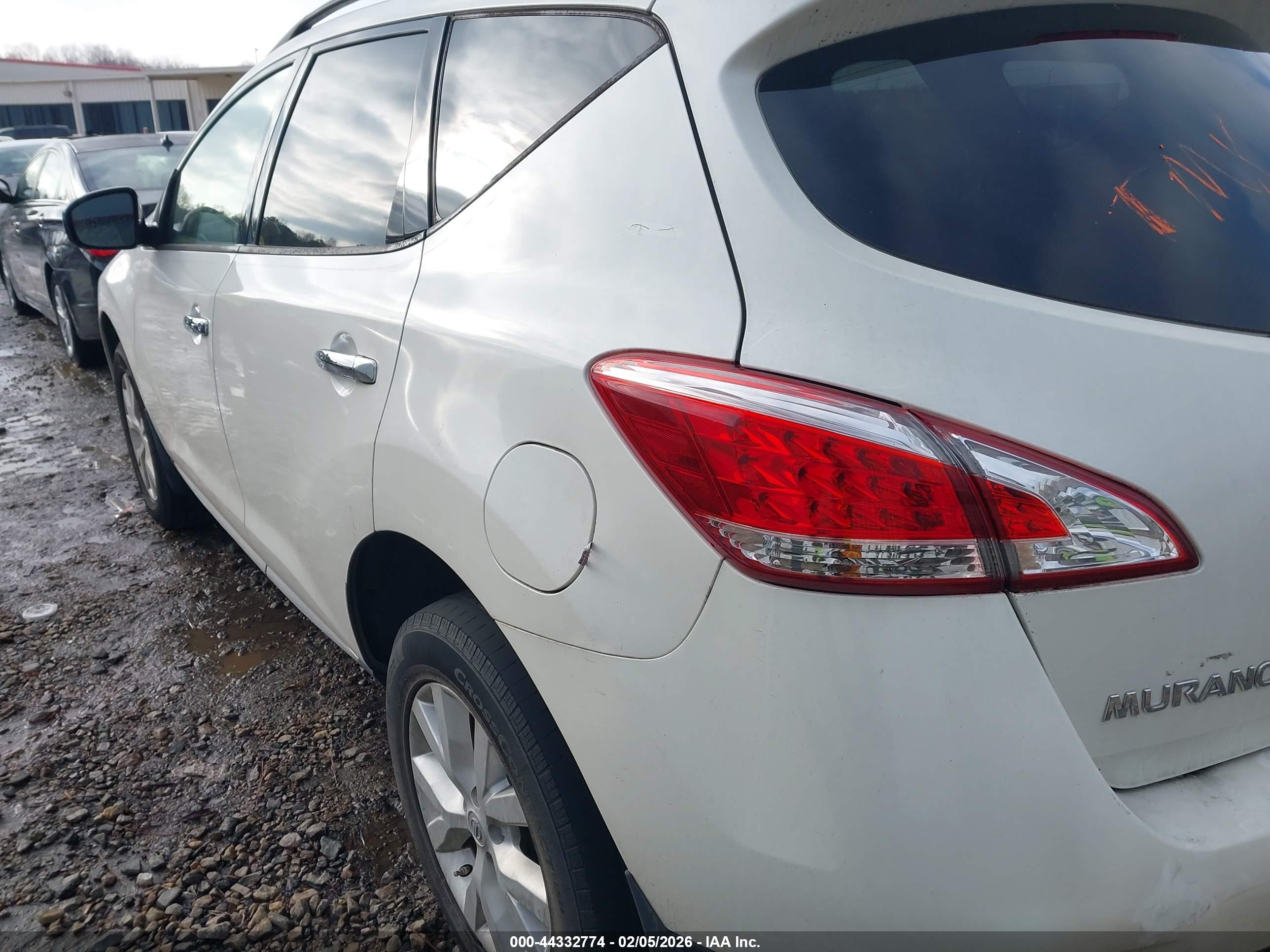 NISSAN MURANO image 6