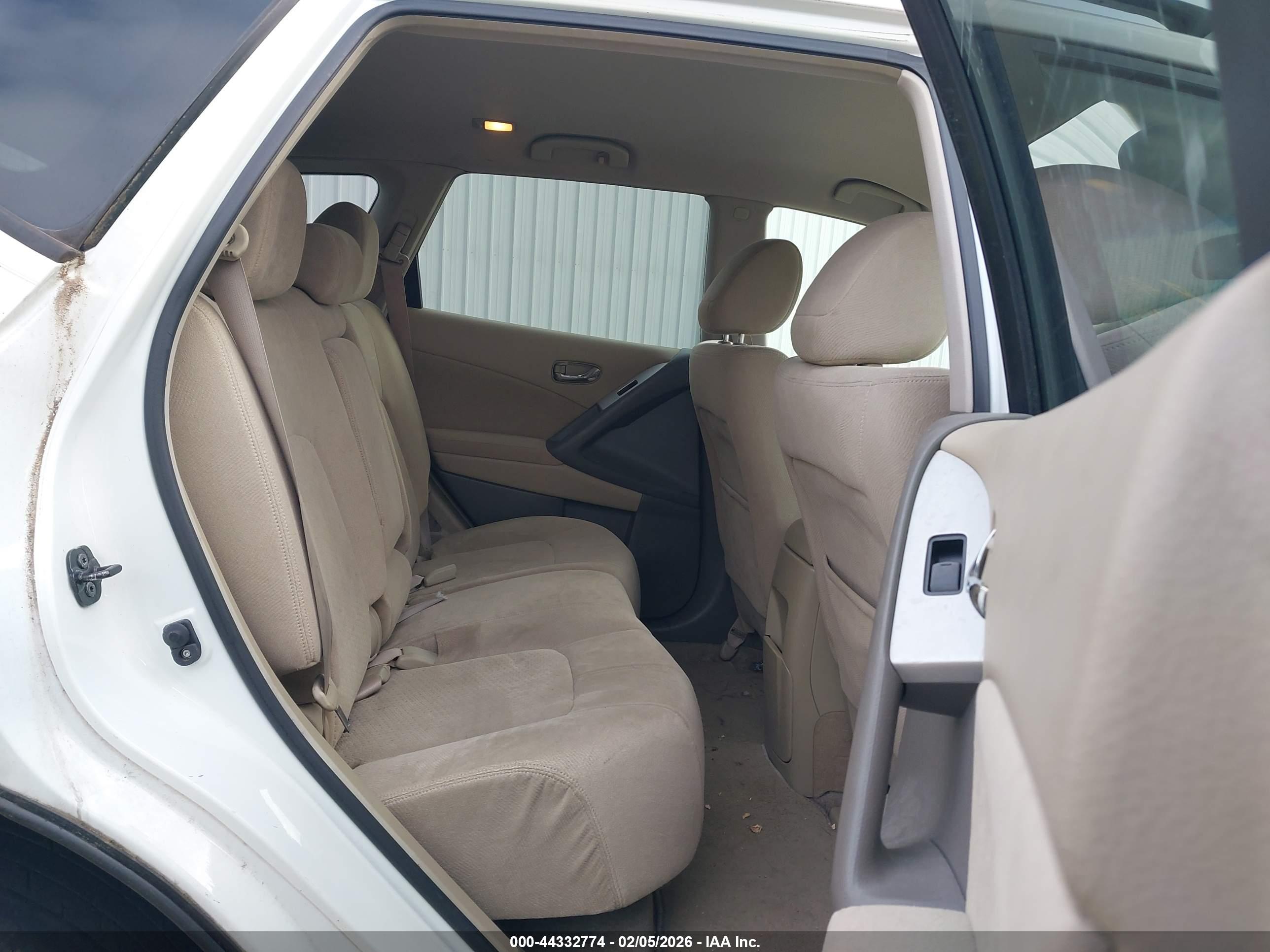 NISSAN MURANO image 8