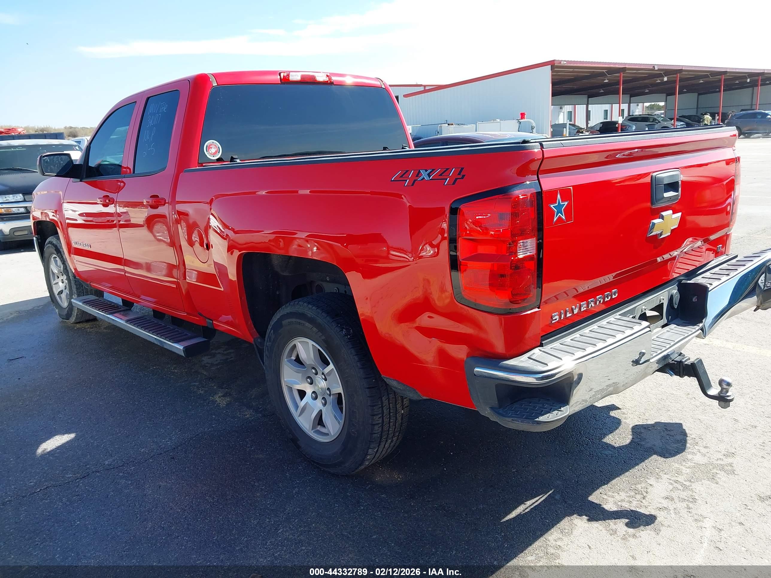 CHEVROLET SILVERADO image 3