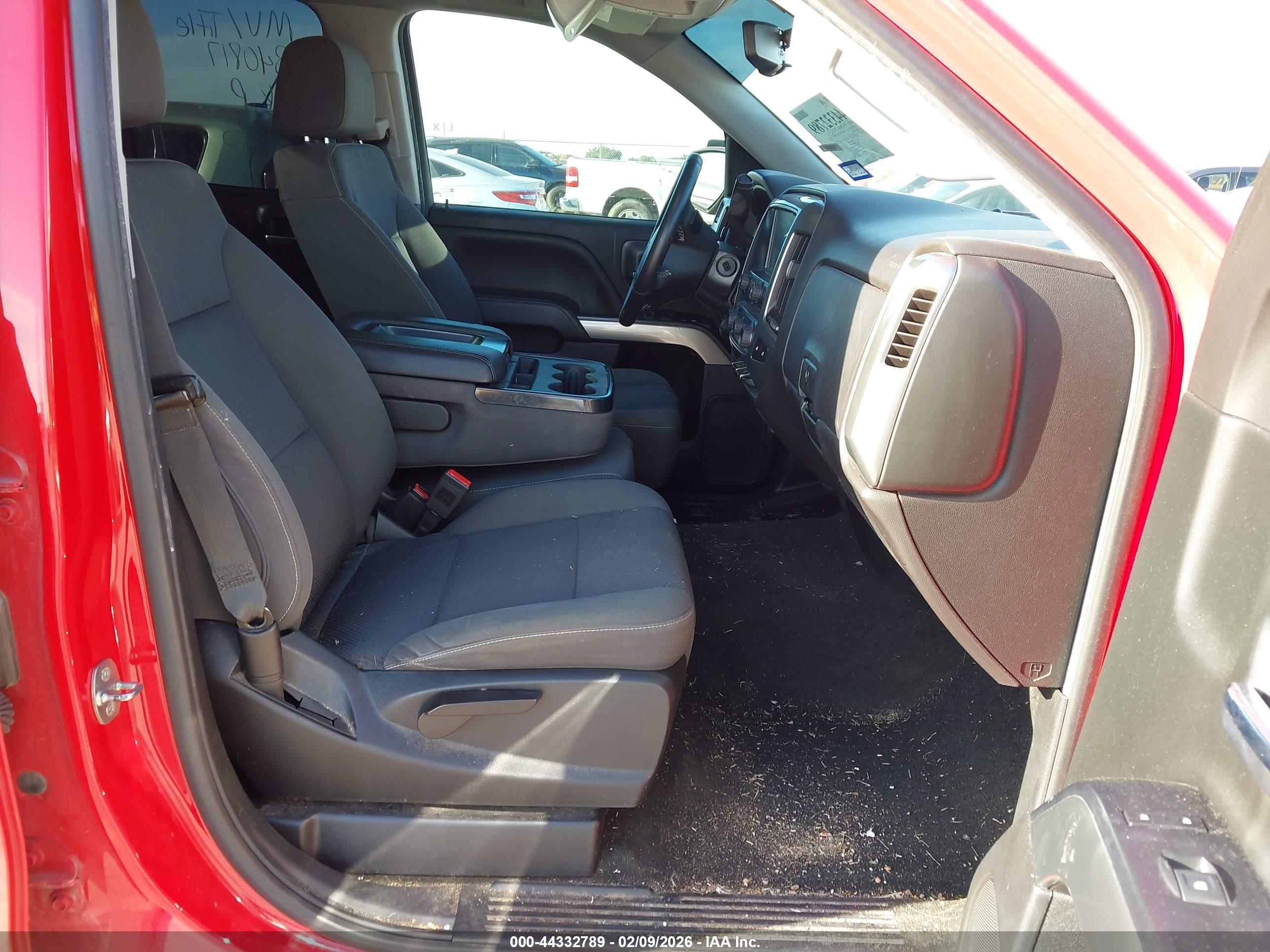 CHEVROLET SILVERADO image 5