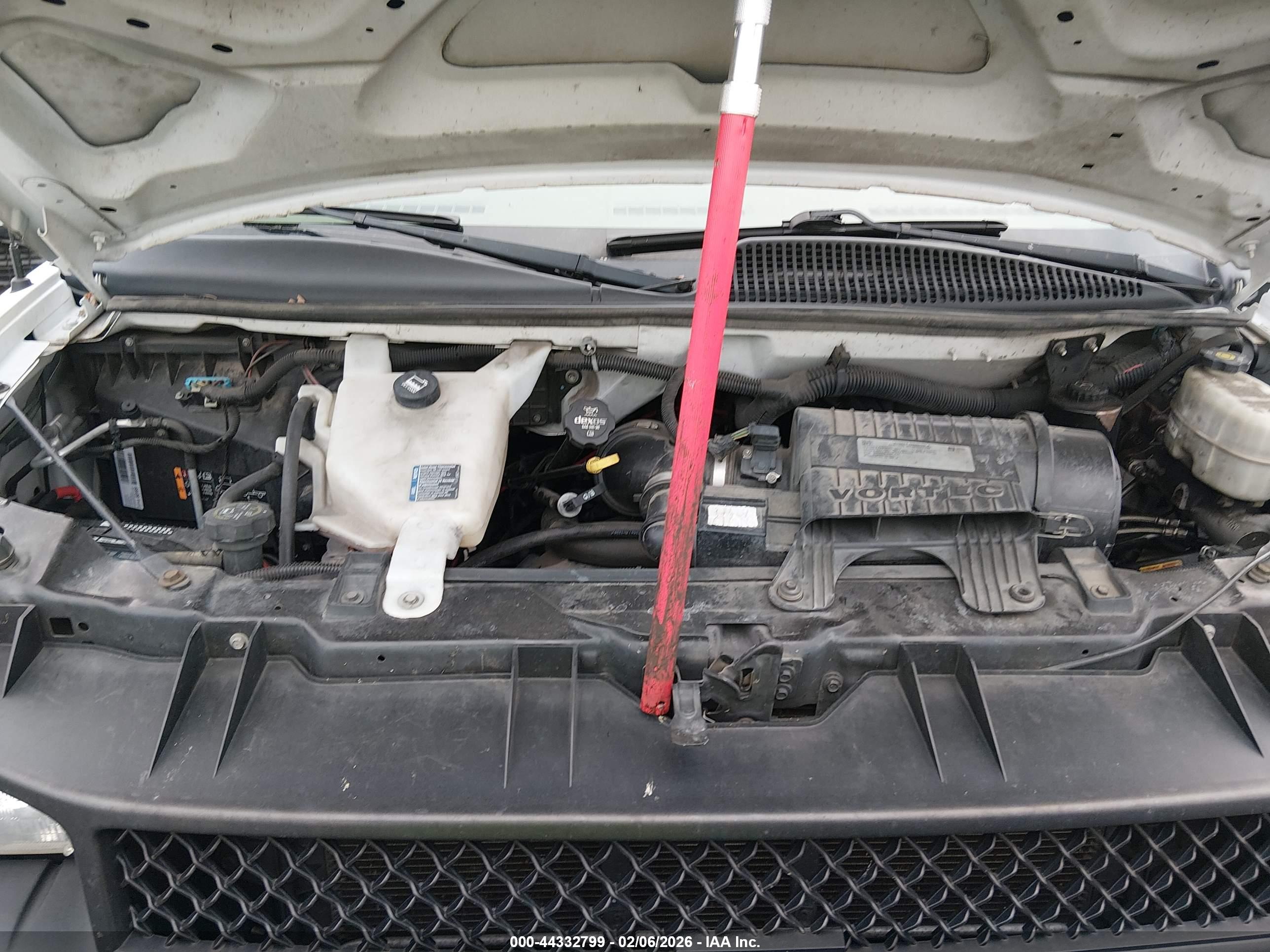 CHEVROLET EXPRESS image 10