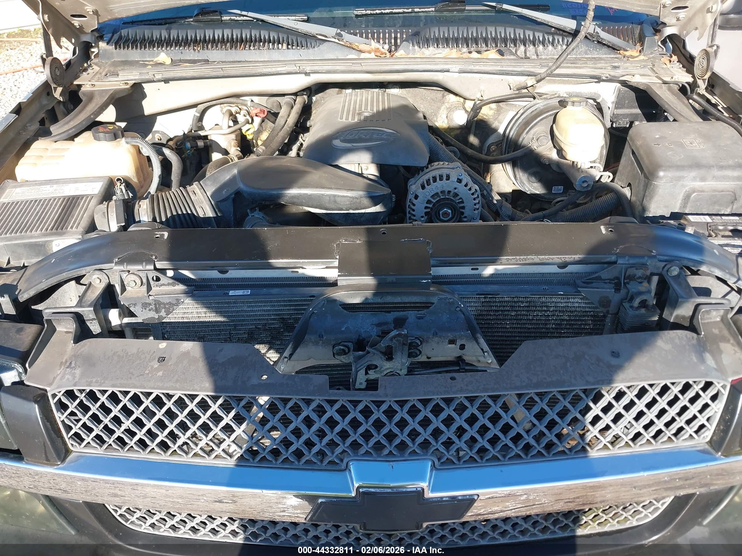 CHEVROLET SILVERADO image 10
