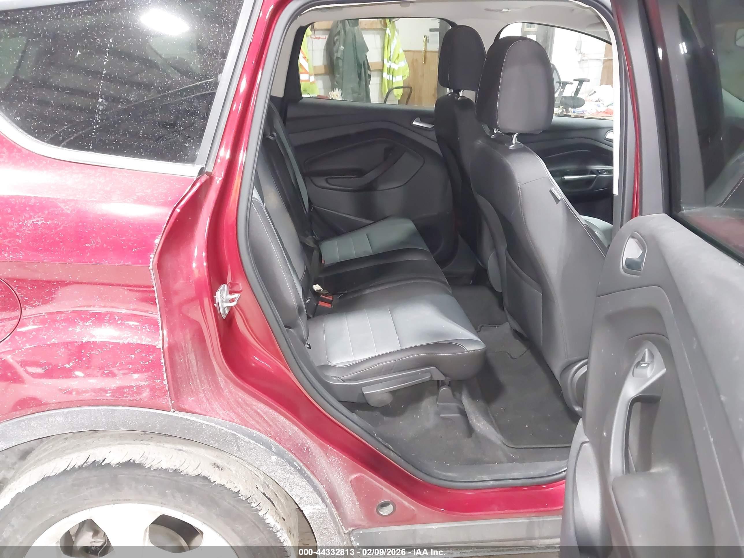 FORD ESCAPE image 8