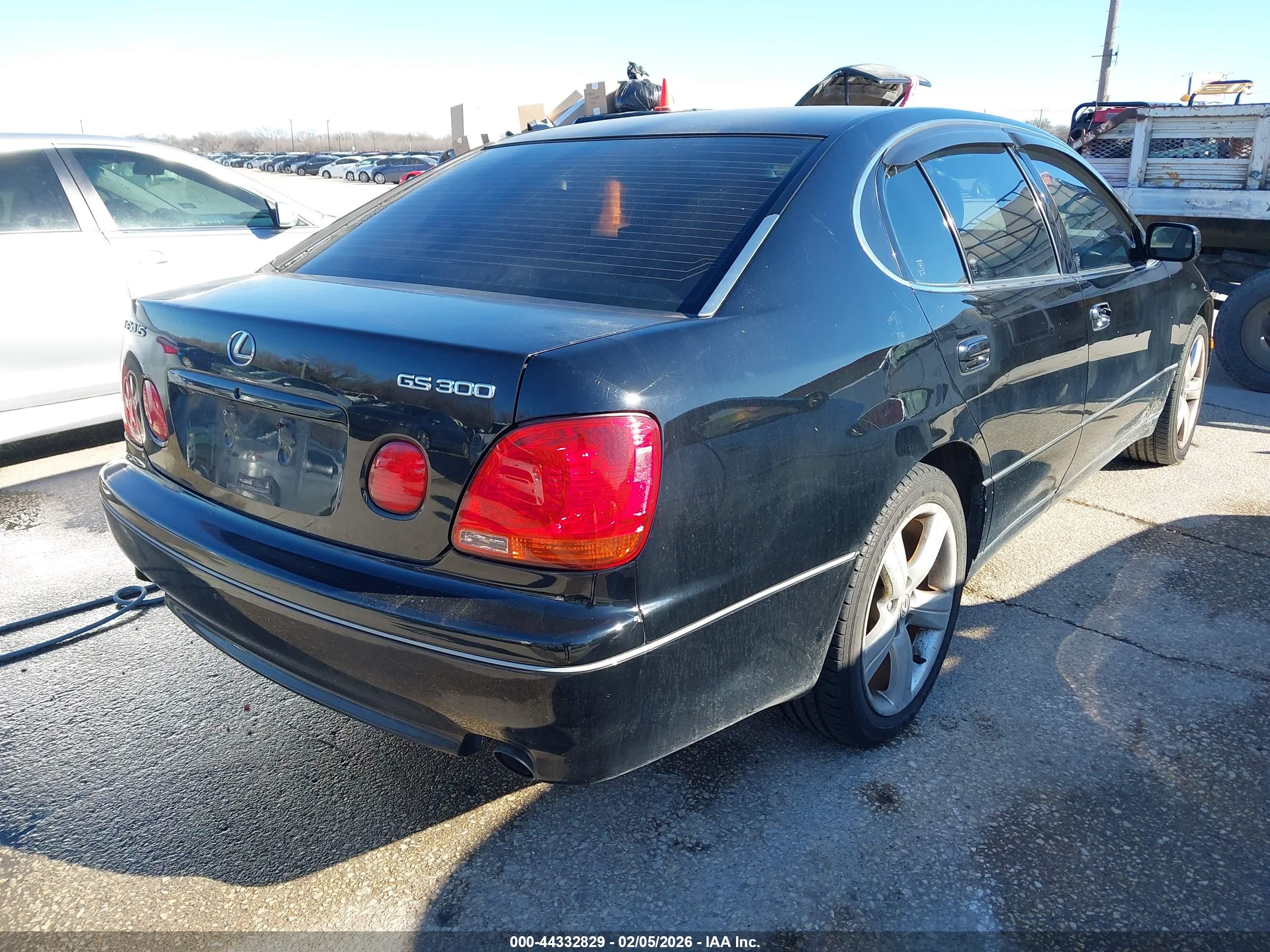 LEXUS GS image 4