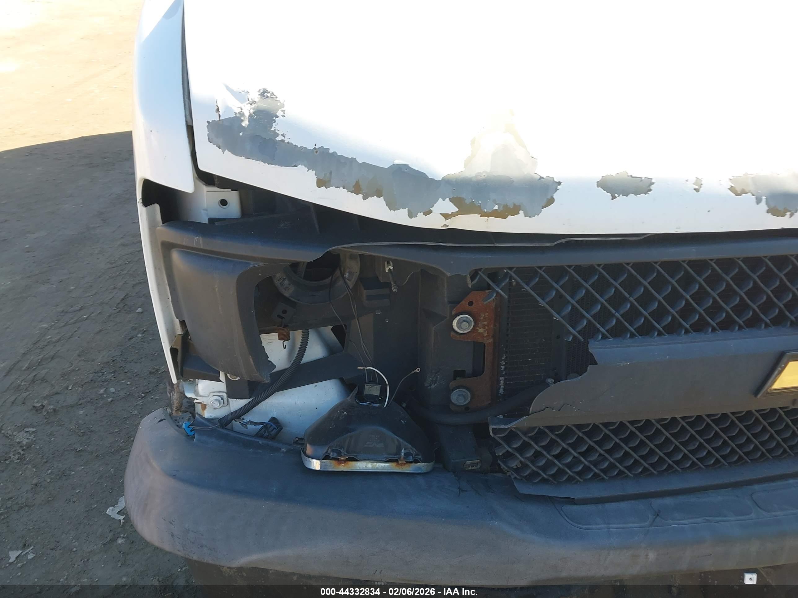 CHEVROLET EXPRESS image 6