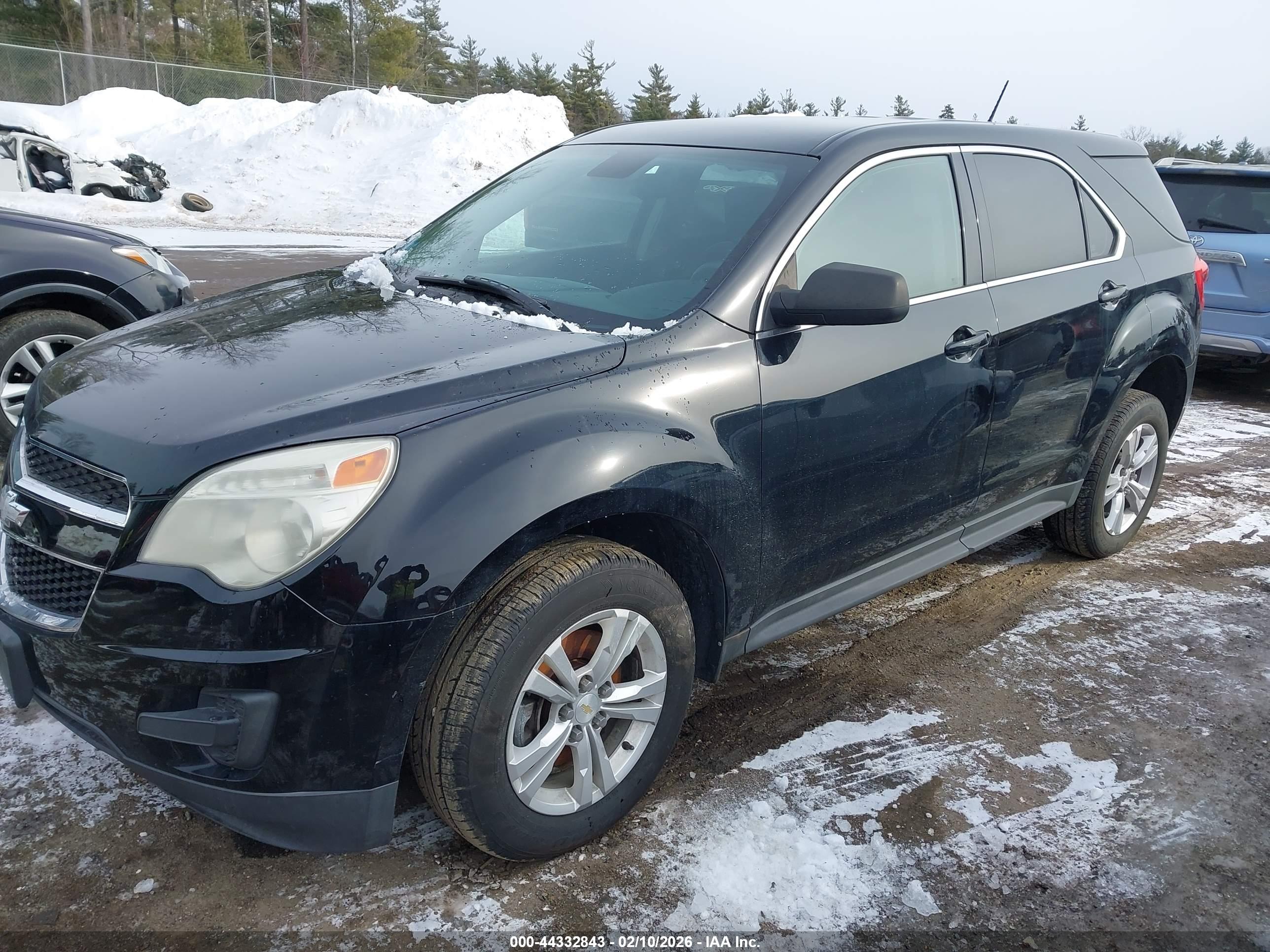 CHEVROLET EQUINOX image 2
