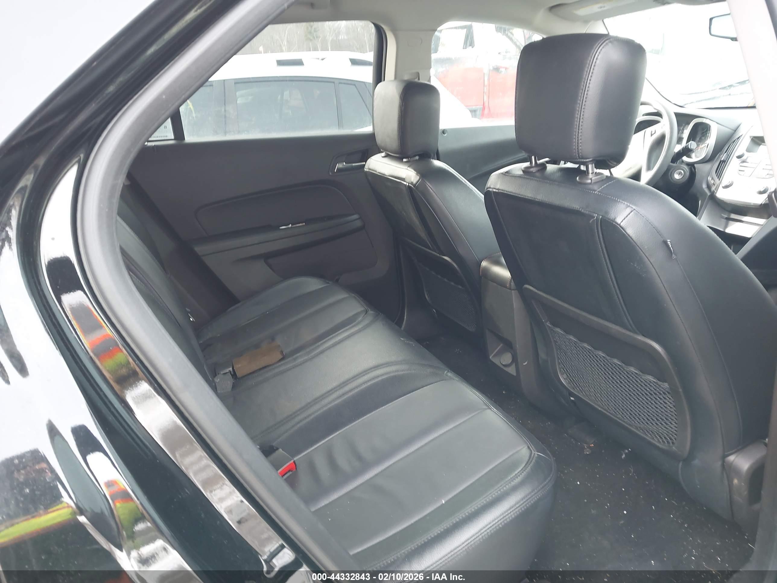 CHEVROLET EQUINOX image 8