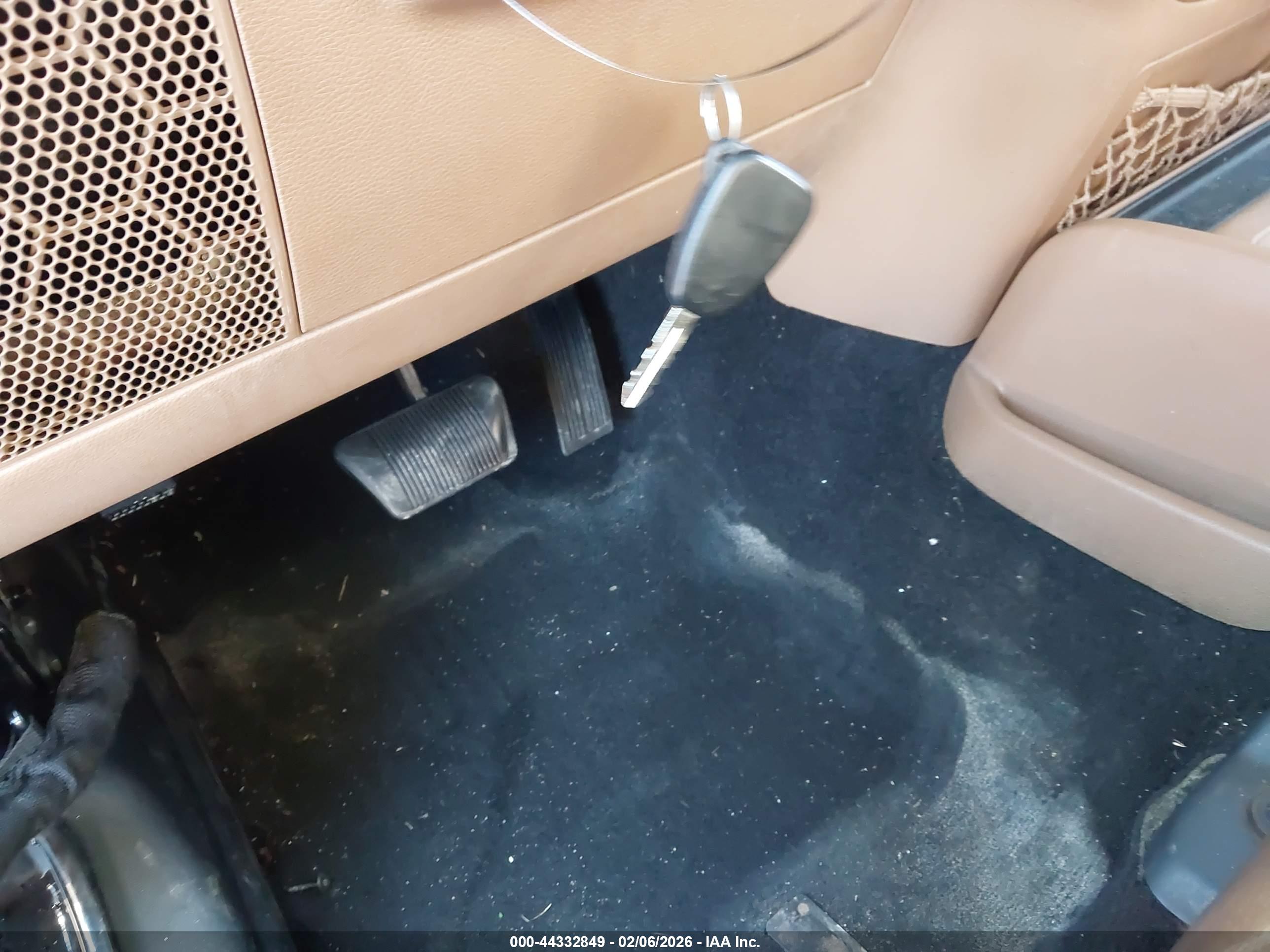 JEEP WRANGLER image 11