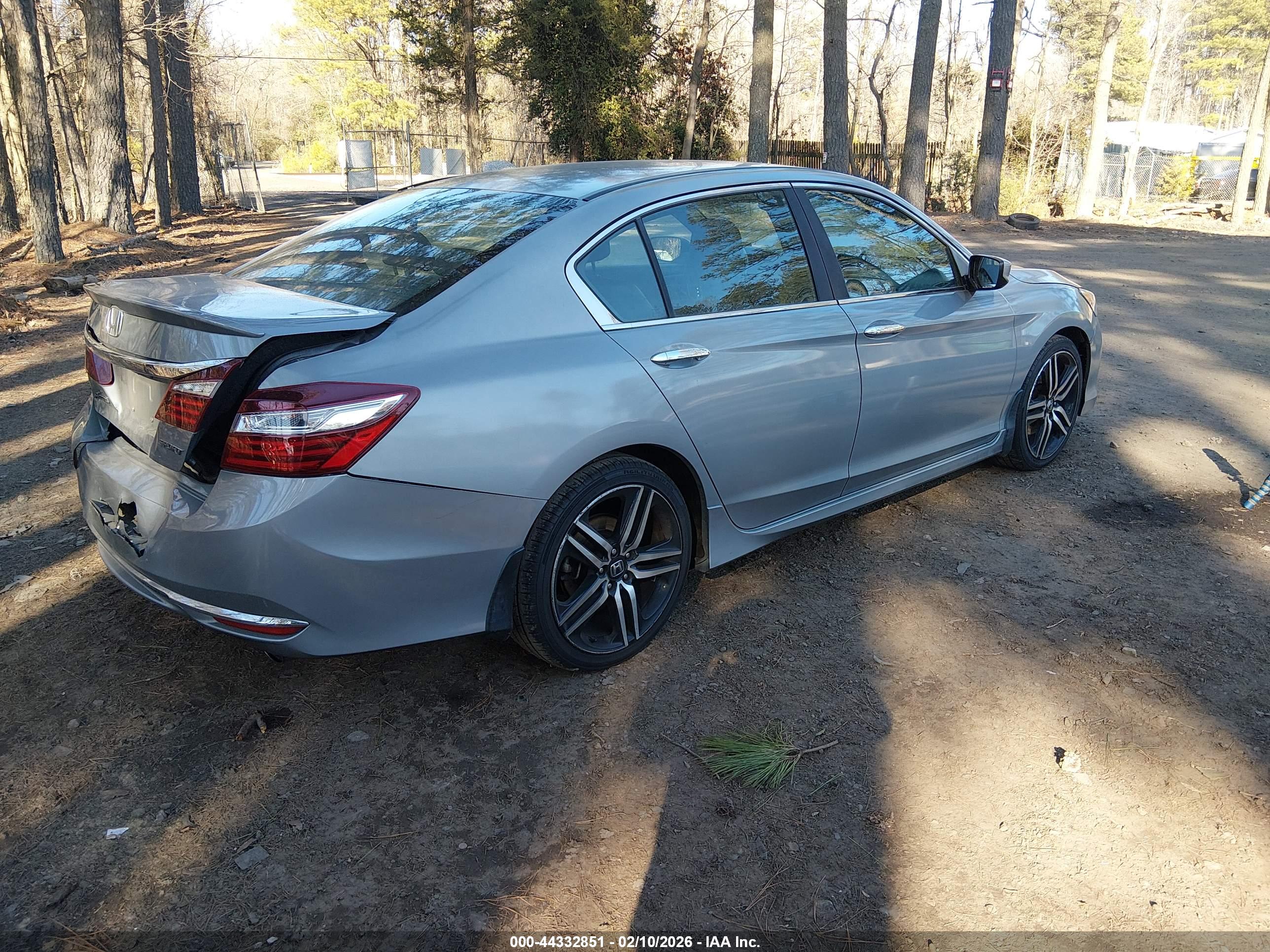 HONDA ACCORD image 4