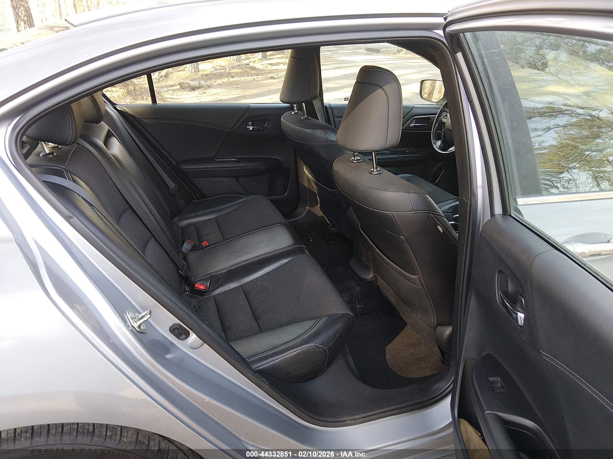 HONDA ACCORD image 8