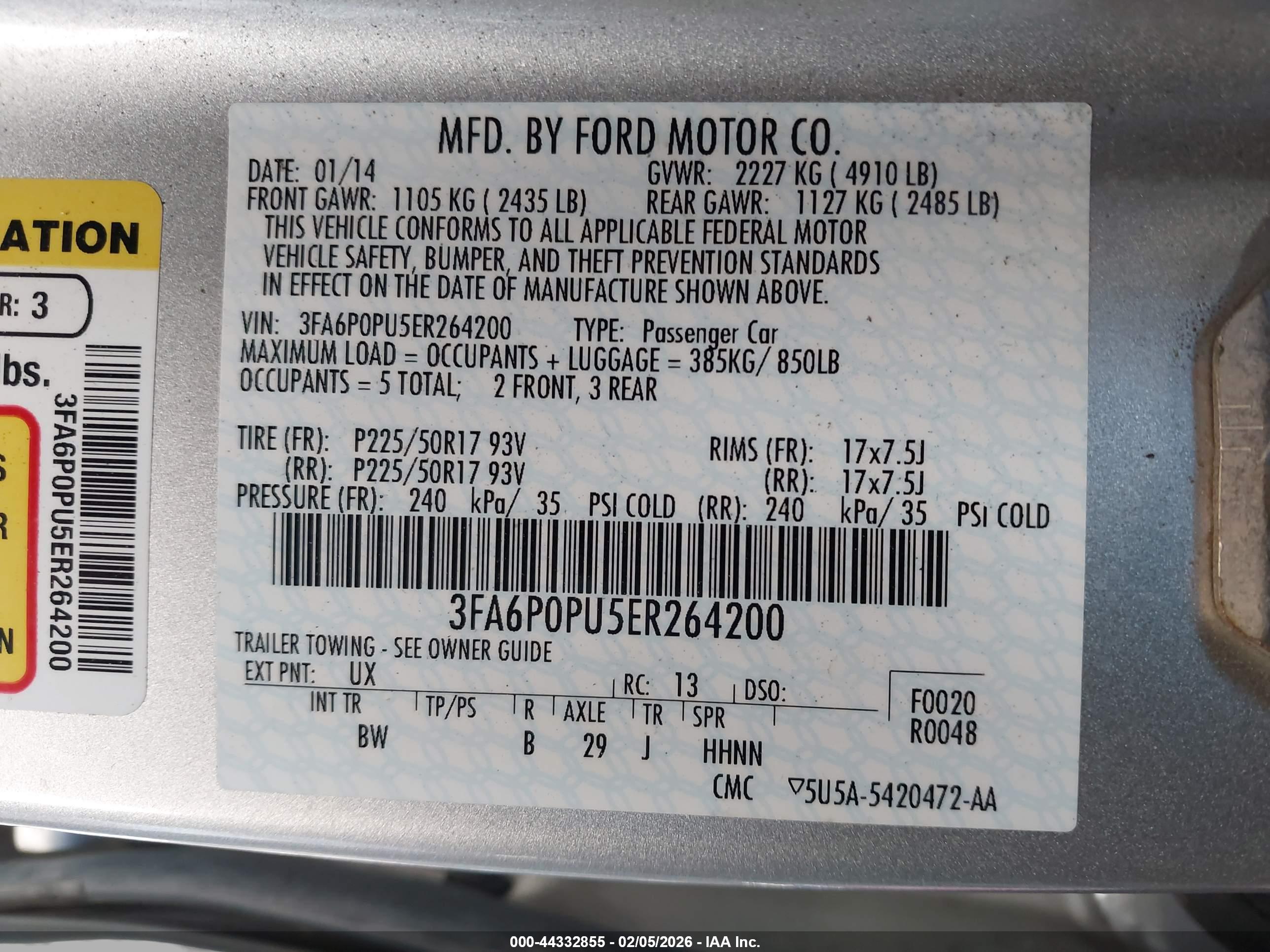 FORD FUSION image 9